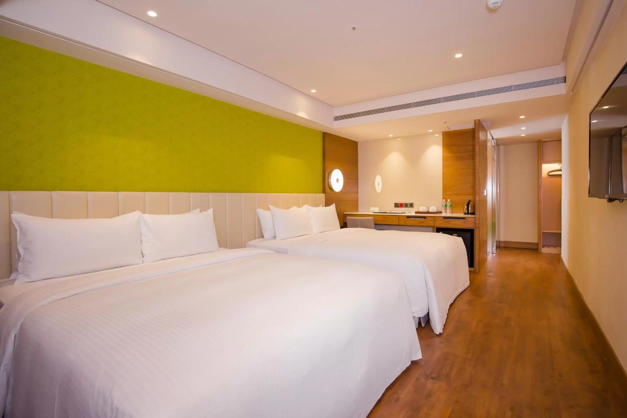 Bedroom, Bed in The Cloud Hotel