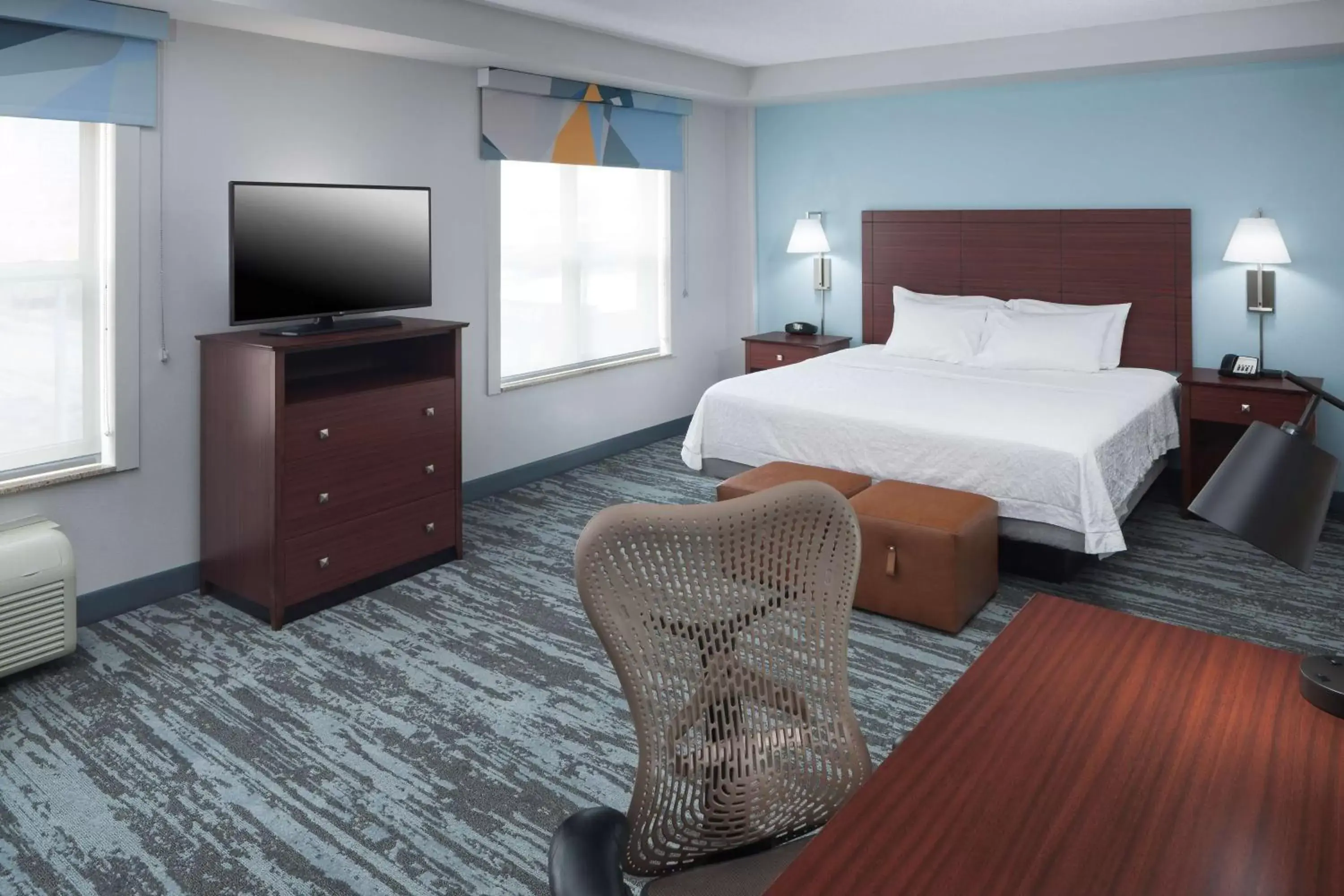 Bedroom, Bed in Hampton Inn & Suites Oklahoma City-Bricktown