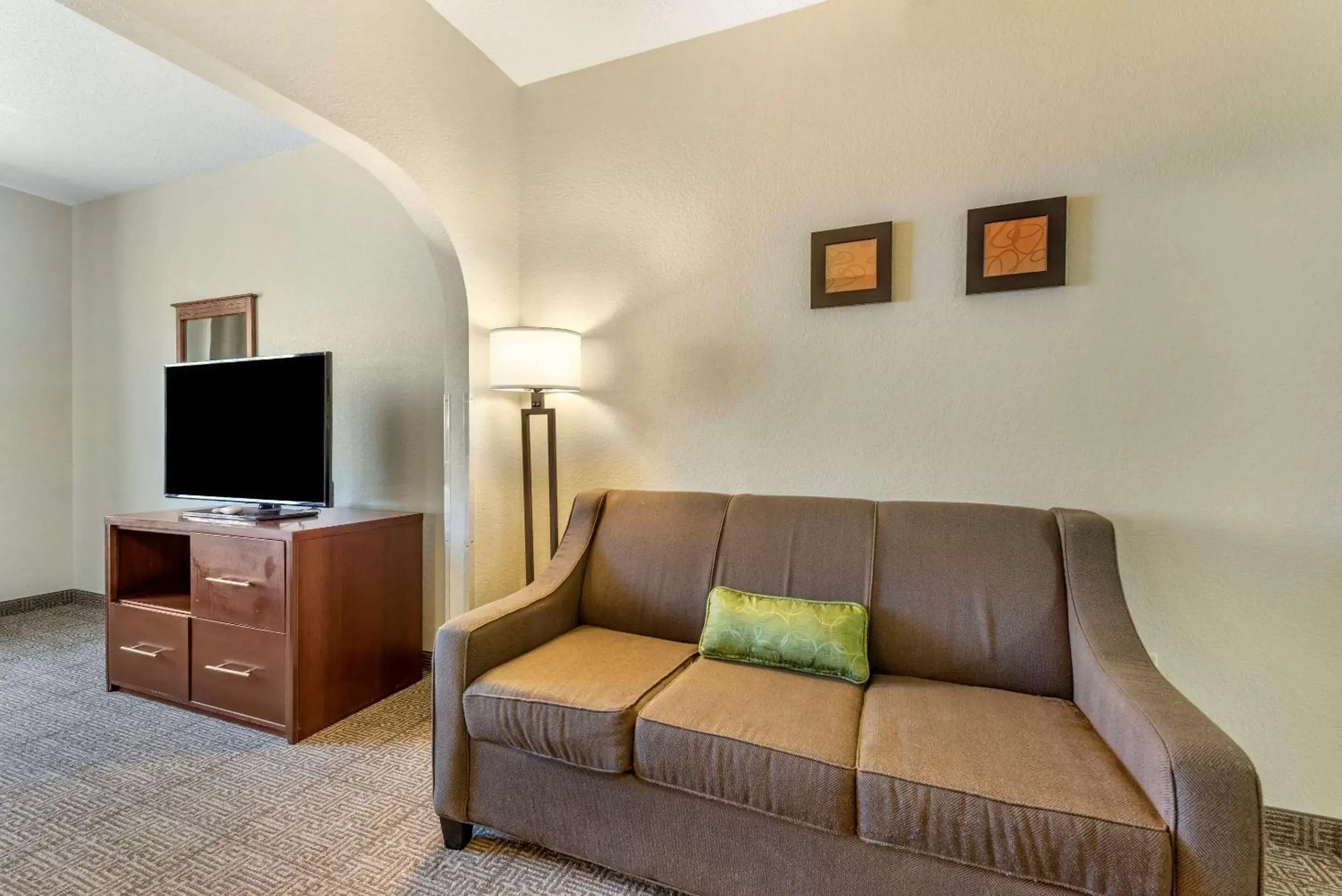 Photo of the whole room, Seating Area in Comfort Suites Castle Rock