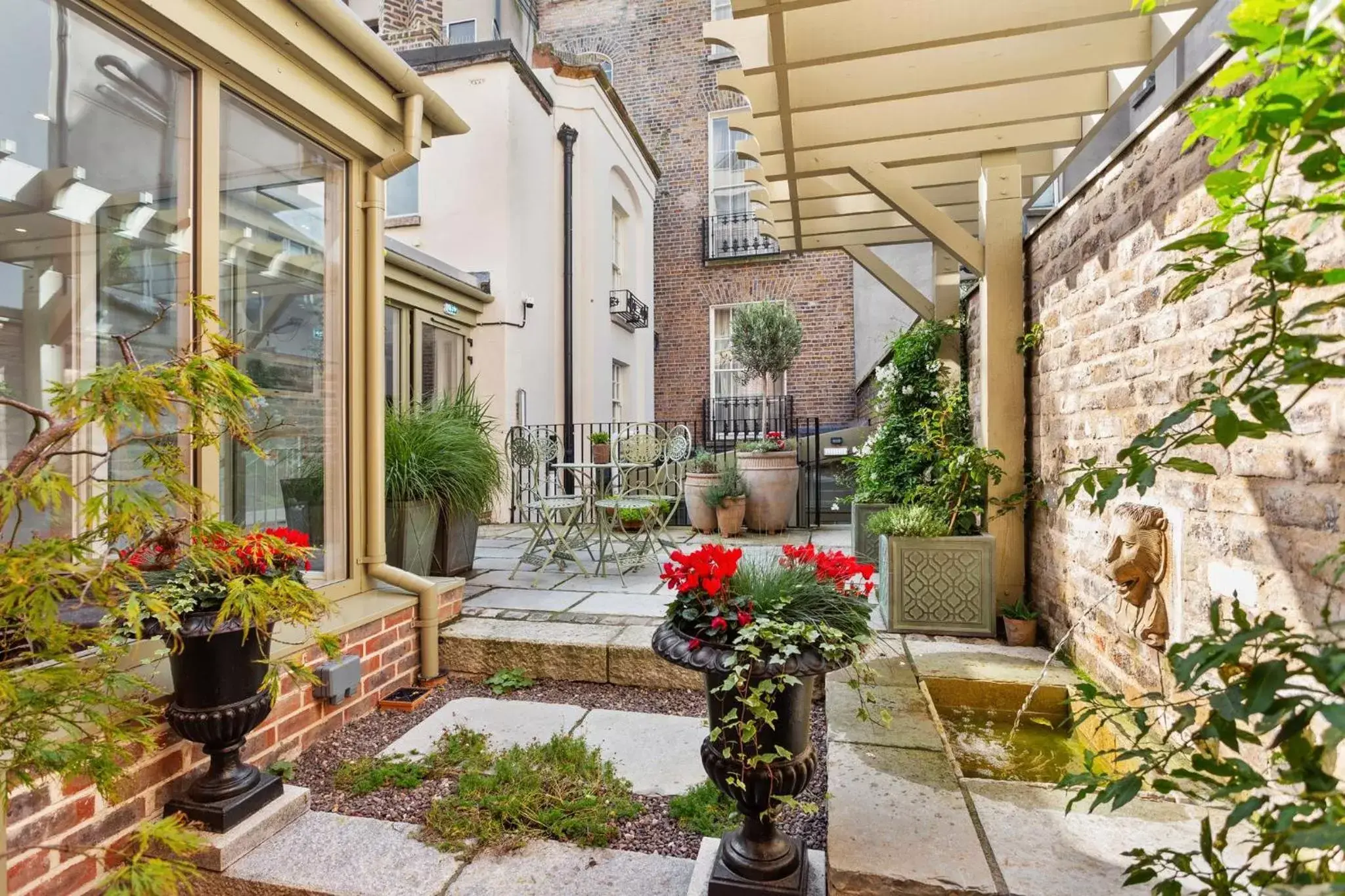 Patio in Gardiner Lodge