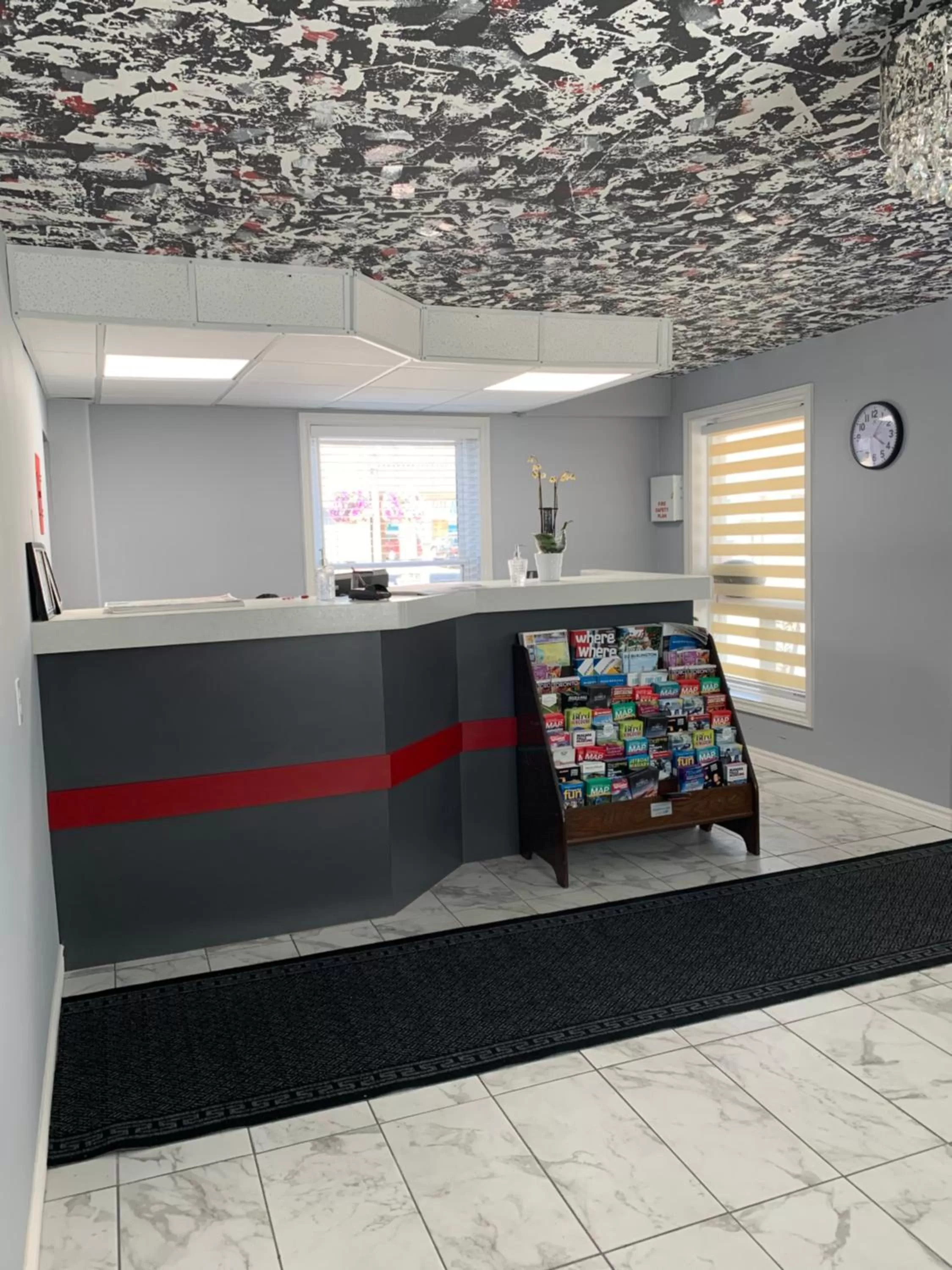 Property building in Choice Inn by the falls