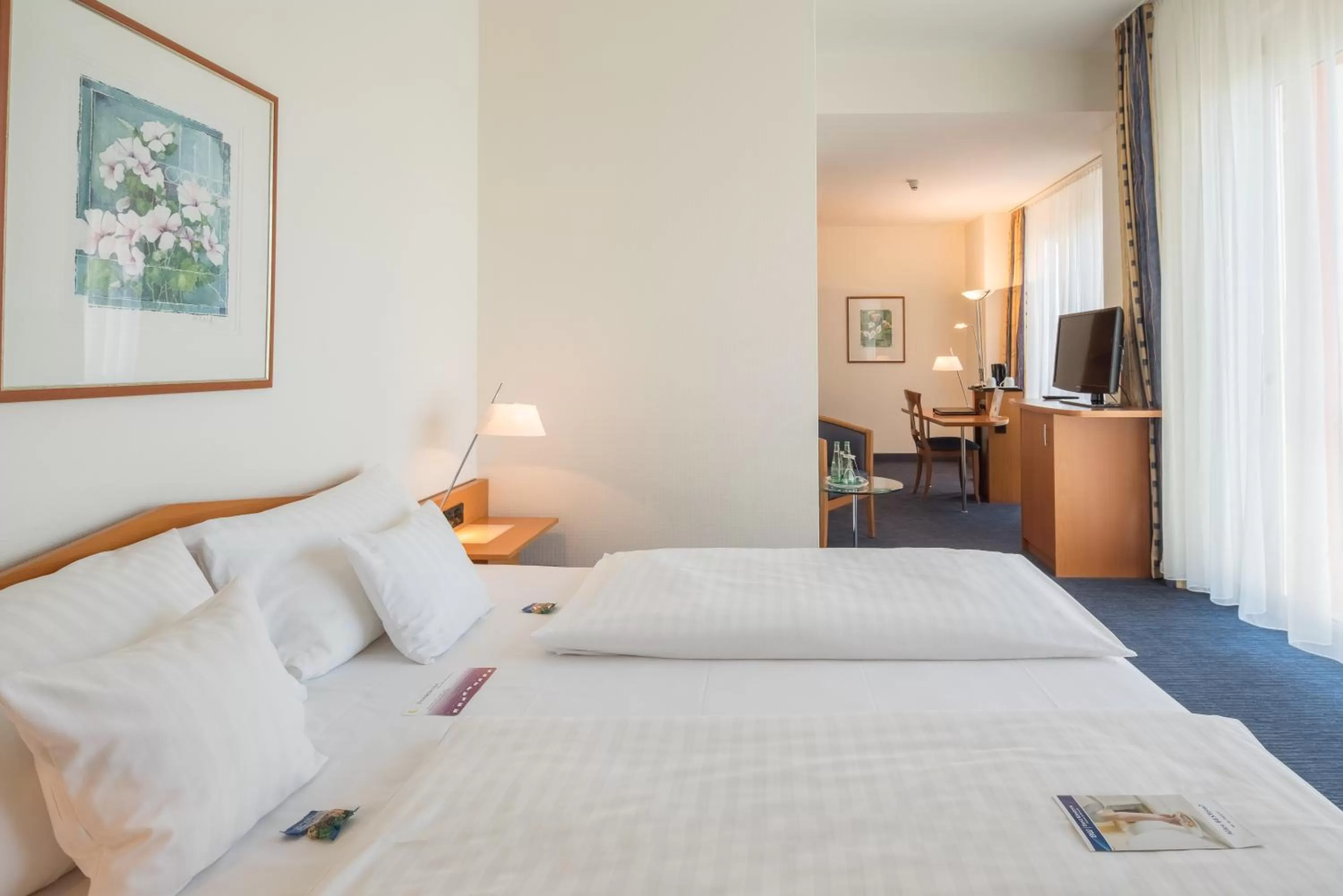 Photo of the whole room, Bed in Best Western Hotel Am Straßberger Tor