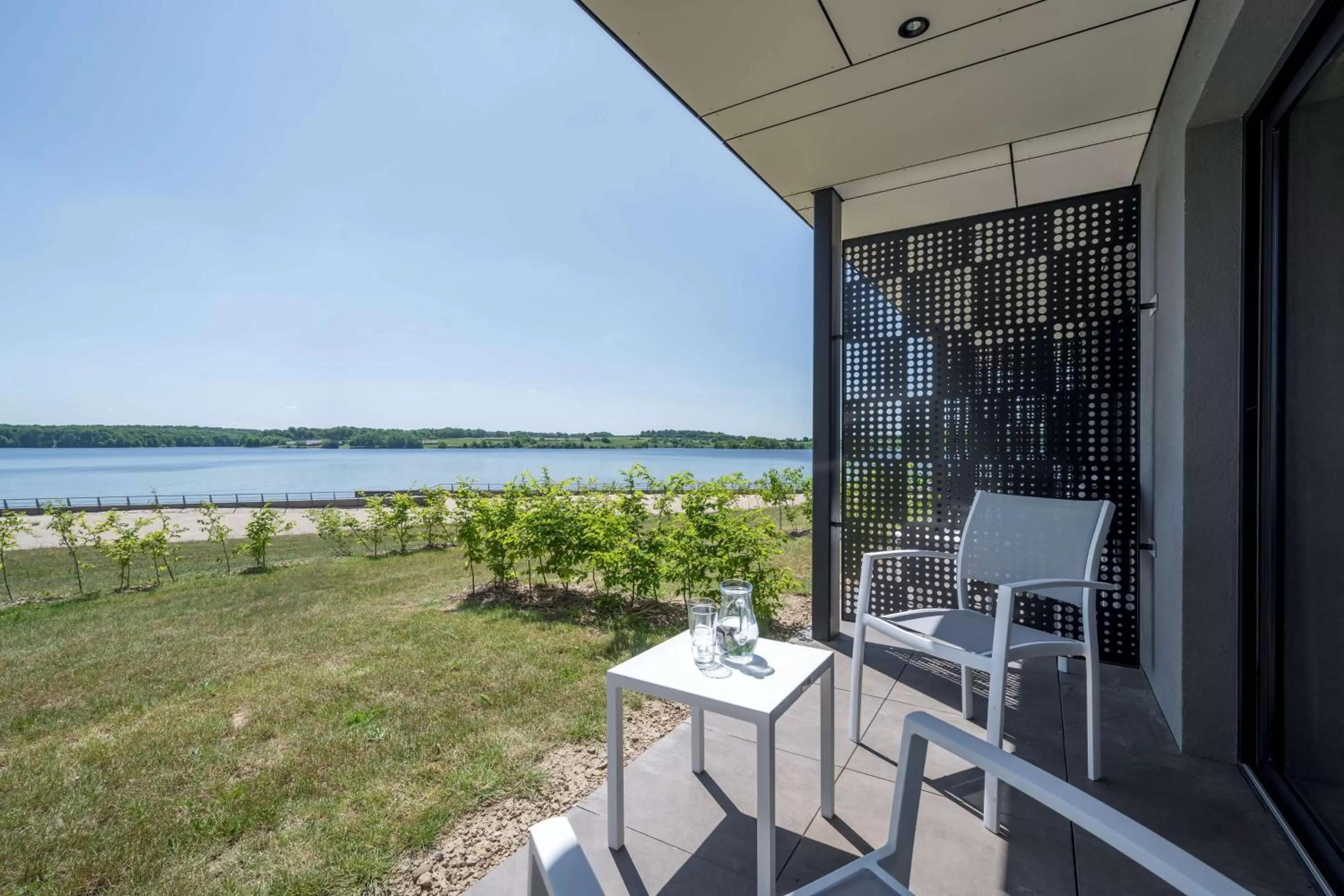 Photo of the whole room in Golden Lakes Hotel