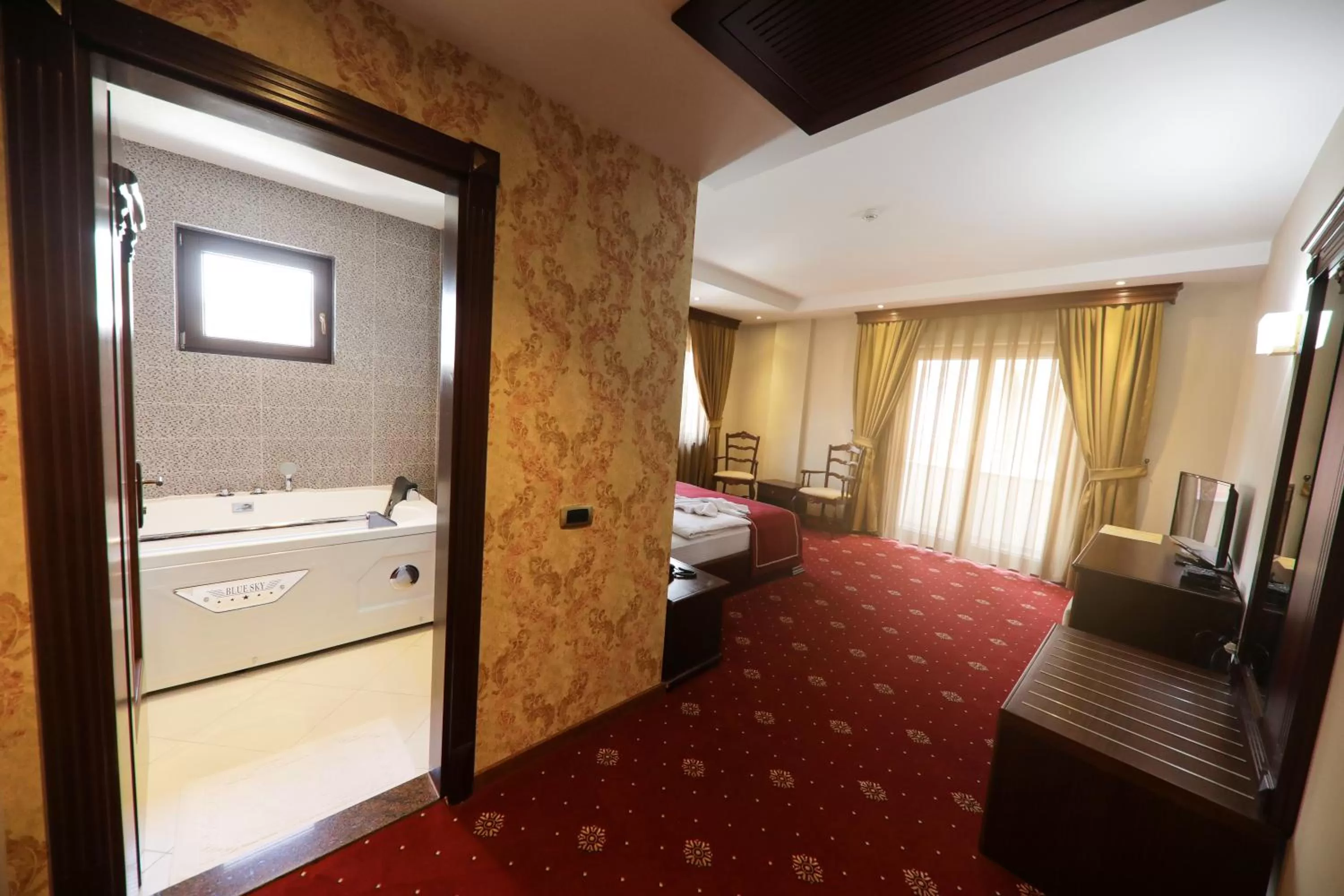 Bed in Hotel Kacinari