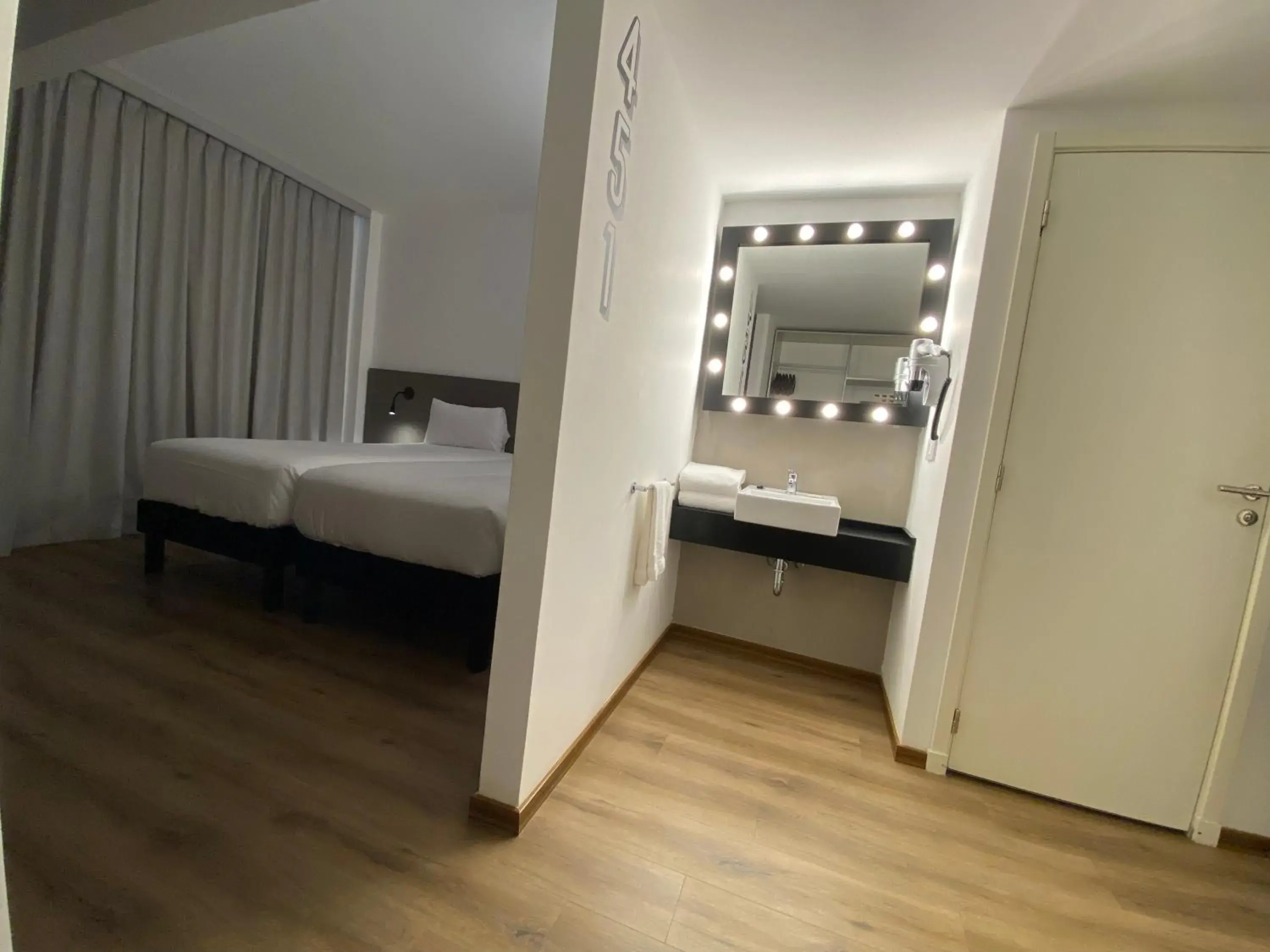 Photo of the whole room in ibis Styles Buenos Aires Florida