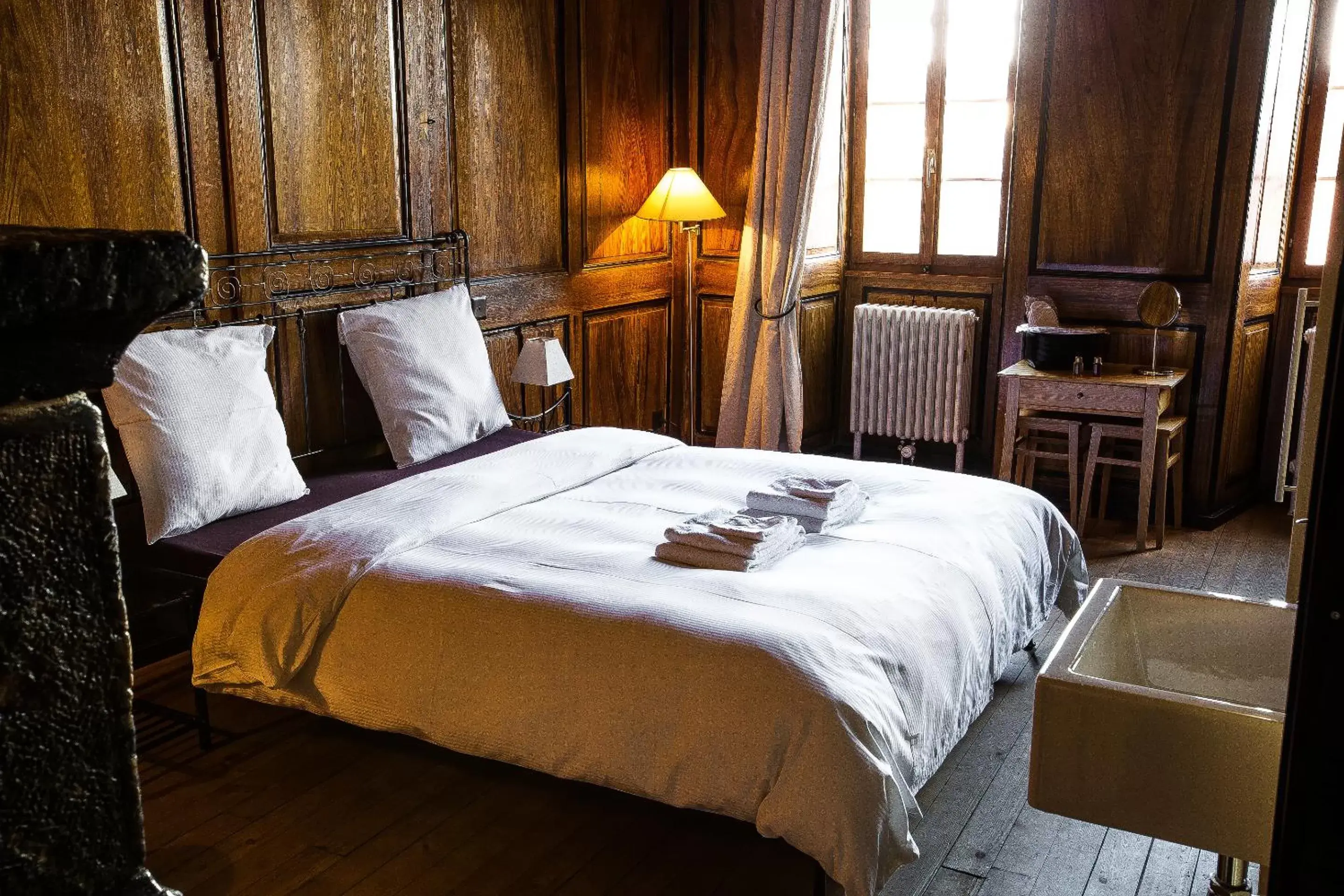 Photo of the whole room, Bed in La Grande Maison