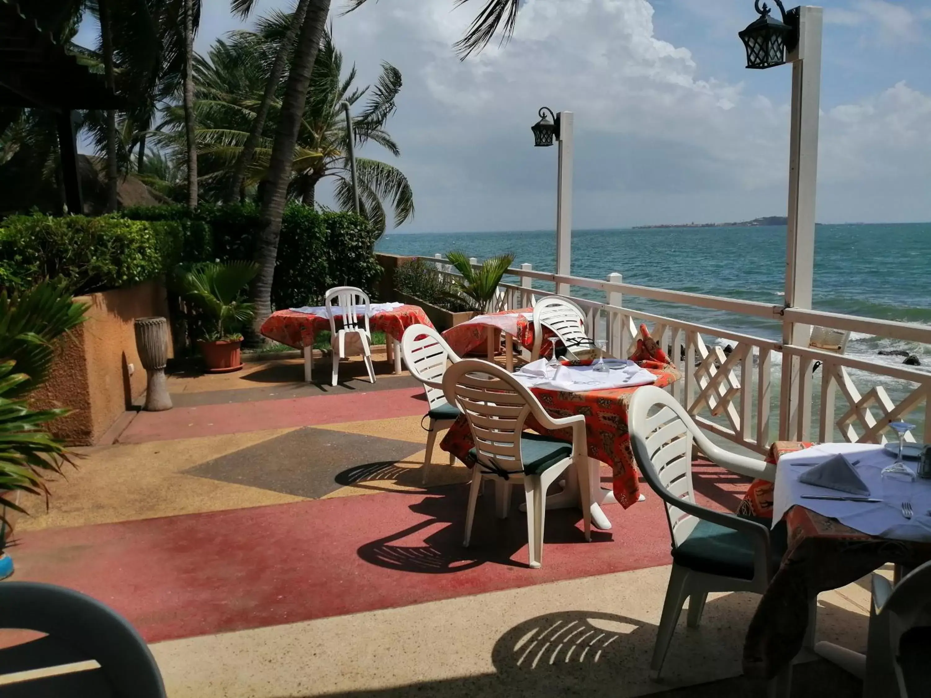 Restaurant/places to eat in Hotel Jardin Savana Dakar