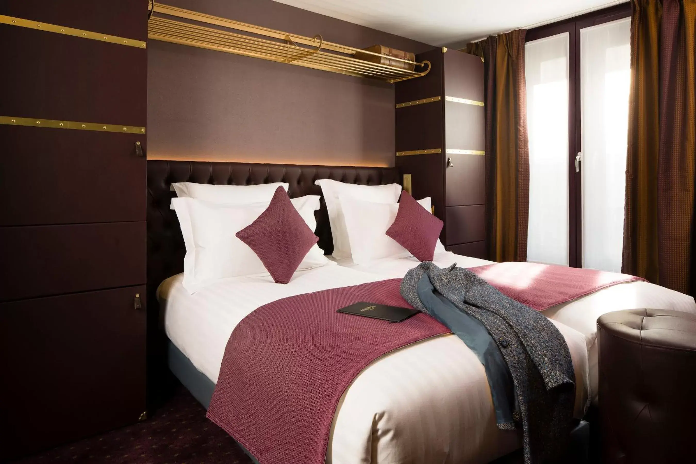 Bedroom, Bed in Hotel Whistler