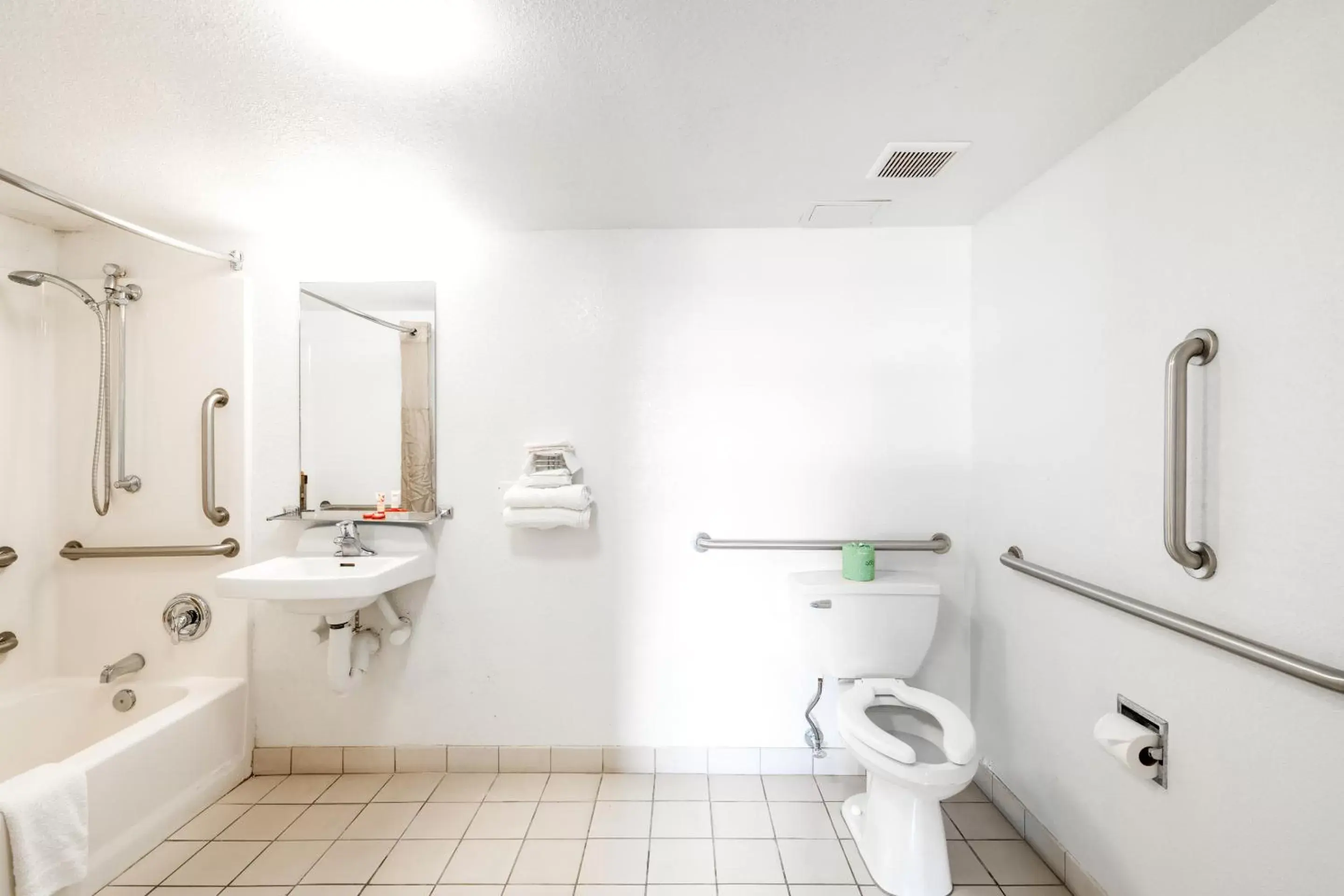 Bathroom in OYO Hotel Houston Katy Freeway