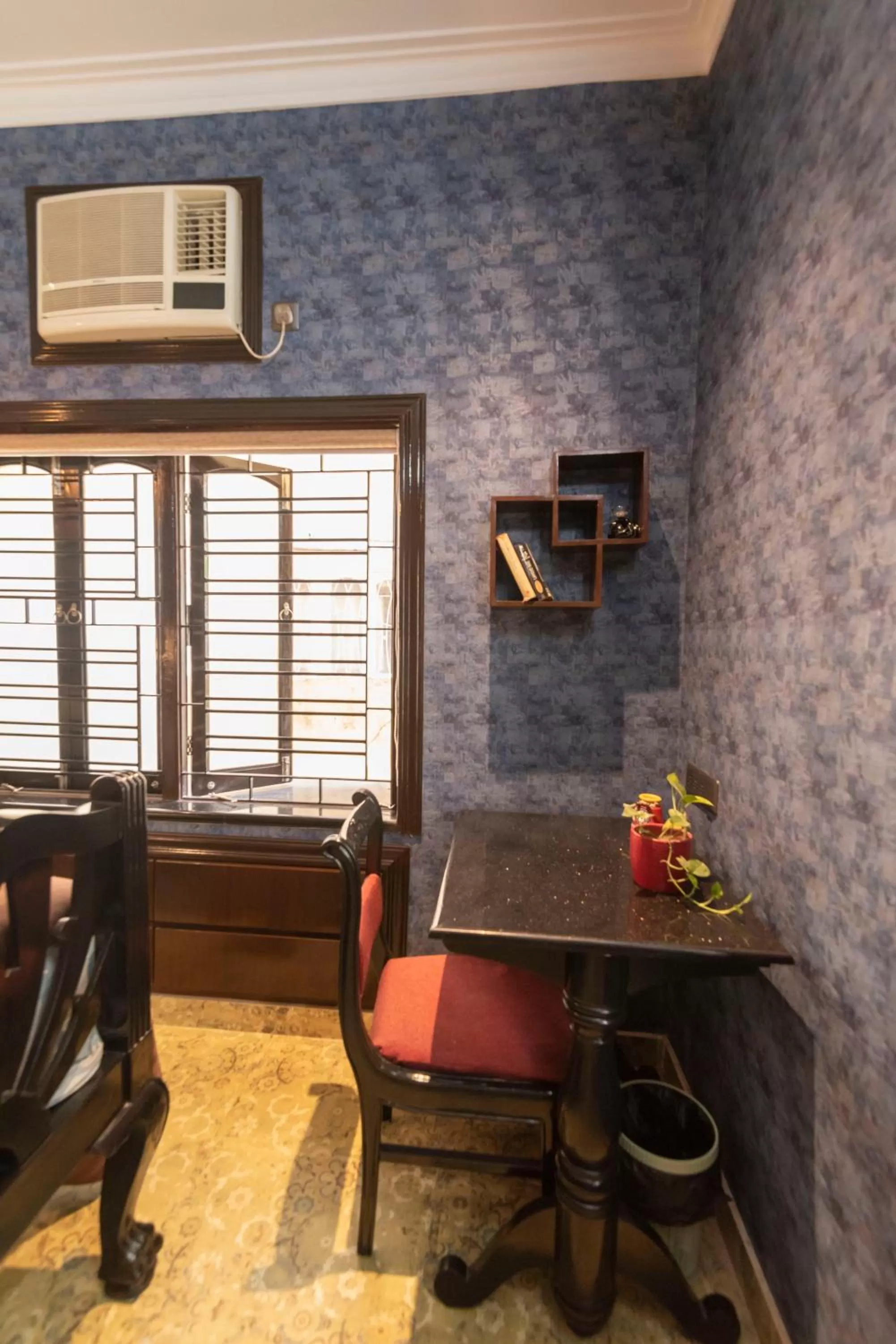 Dining area in J's Nest