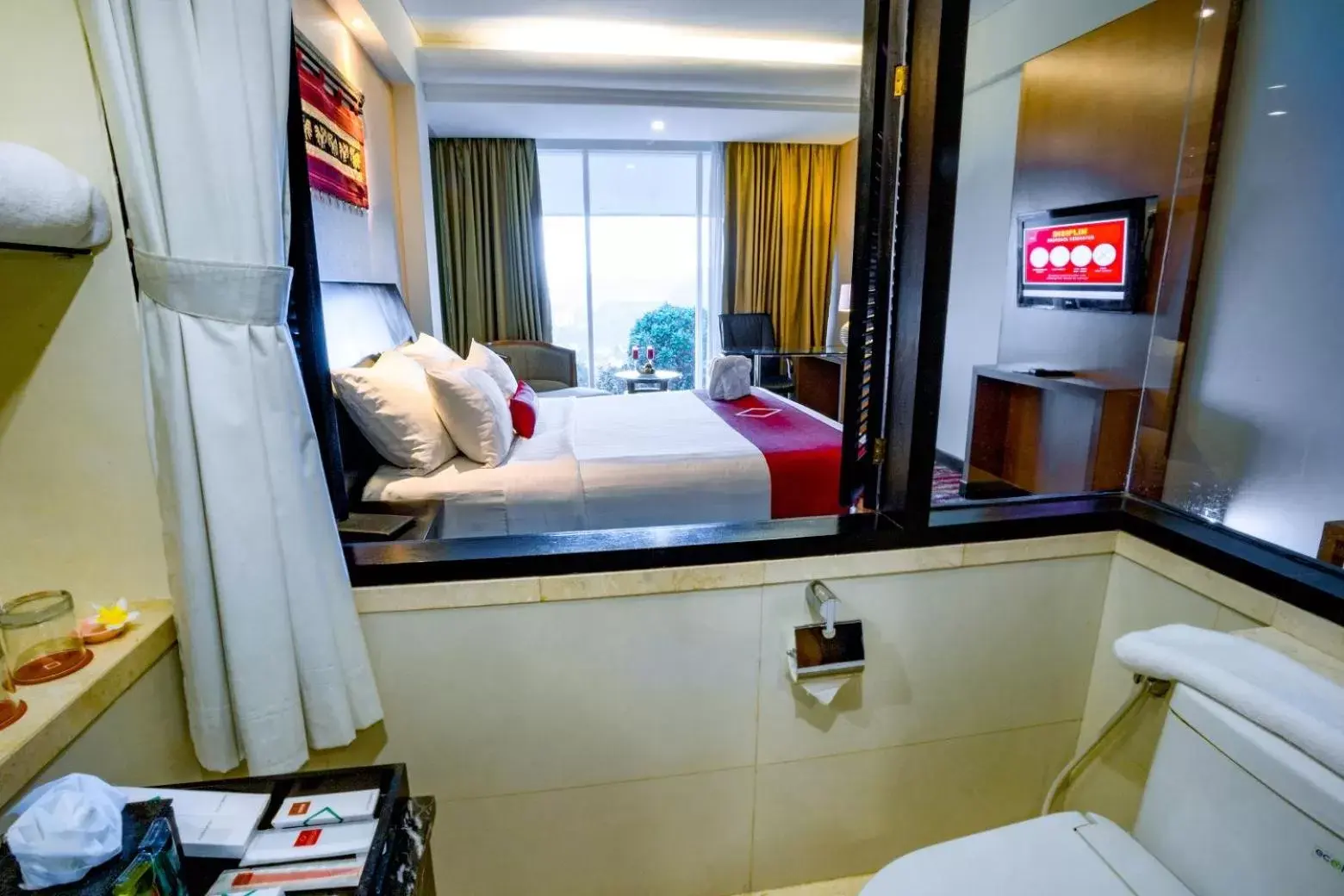 Executive Twin Room with Pool View in Emersia Hotel and Resort Executive Twin Room with Pool View in Emersia Hotel and Resort