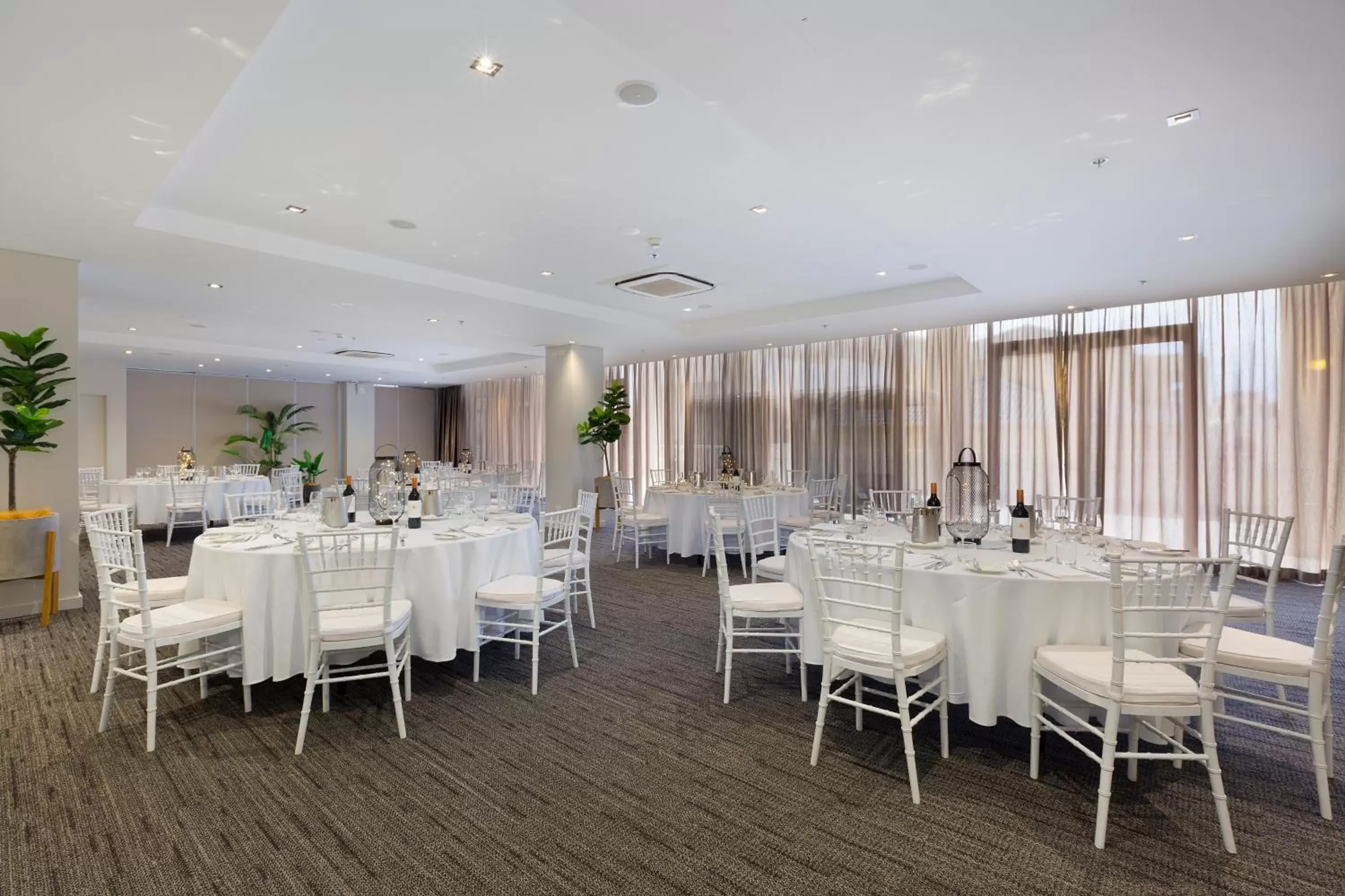 Banquet/Function facilities, Restaurant/Places to Eat in Sage Hotel Wollongong