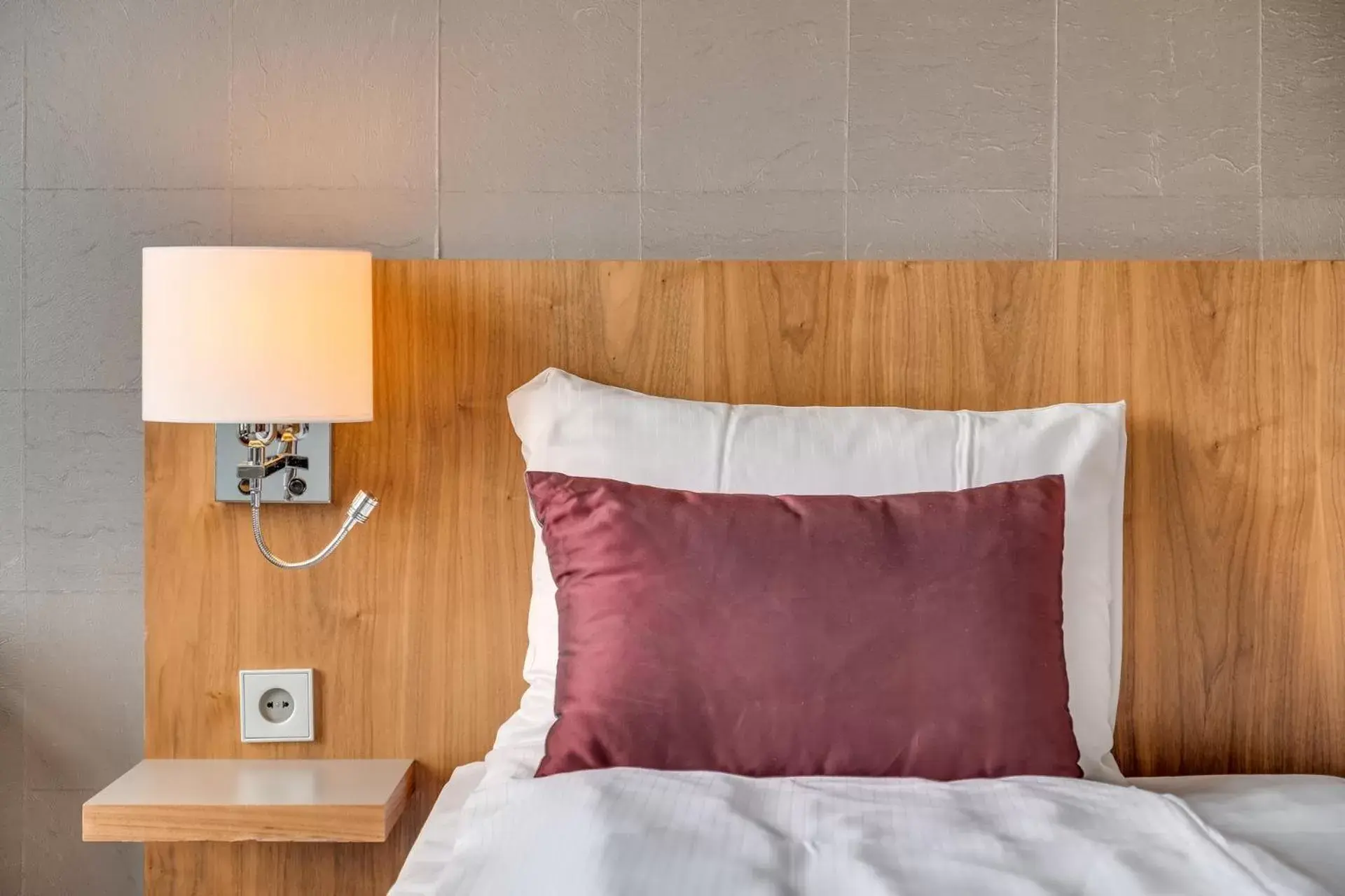 Bed in Quality Hotel Residence Bed in Quality Hotel Residence