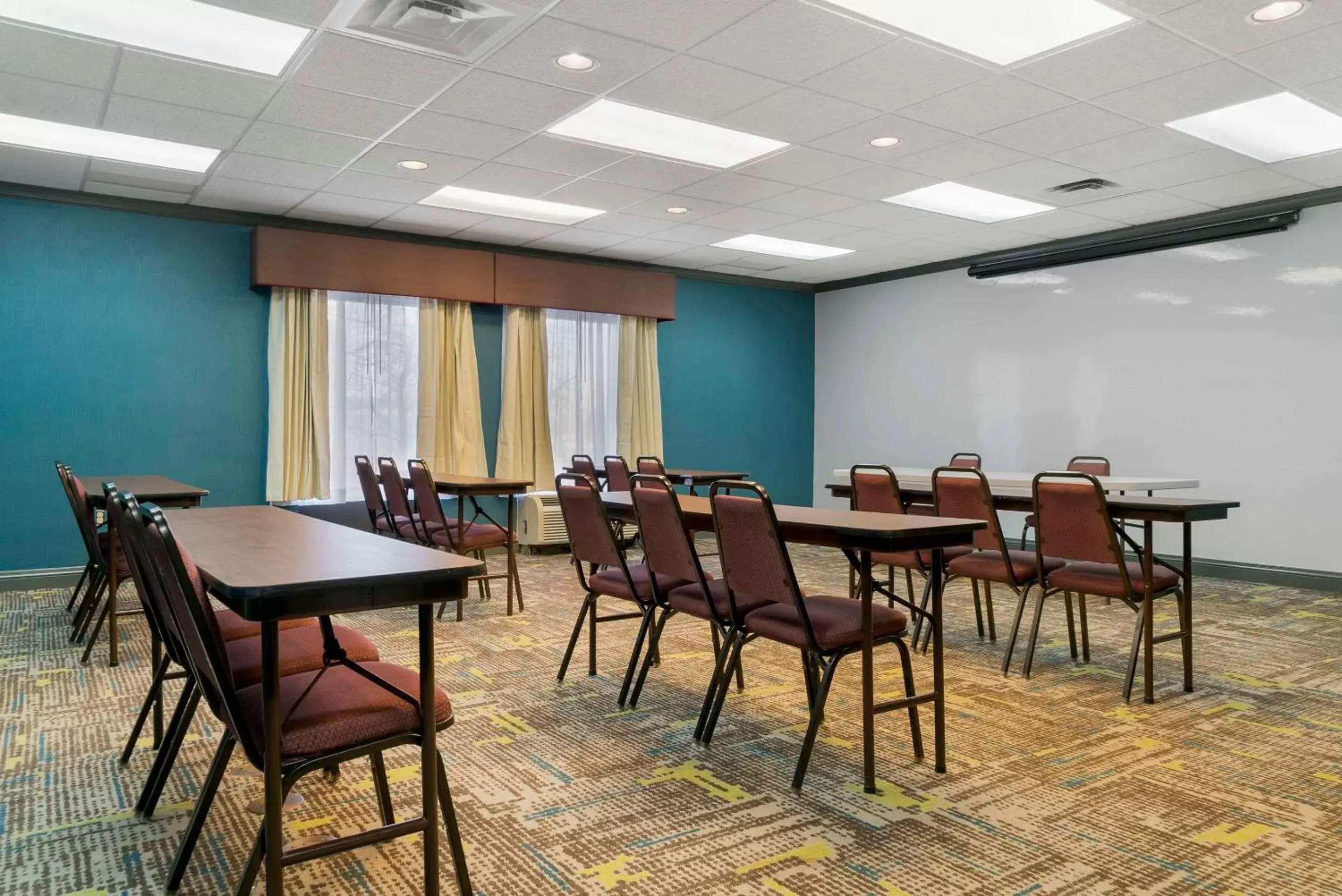 Meeting/conference room in Comfort Inn & Suites