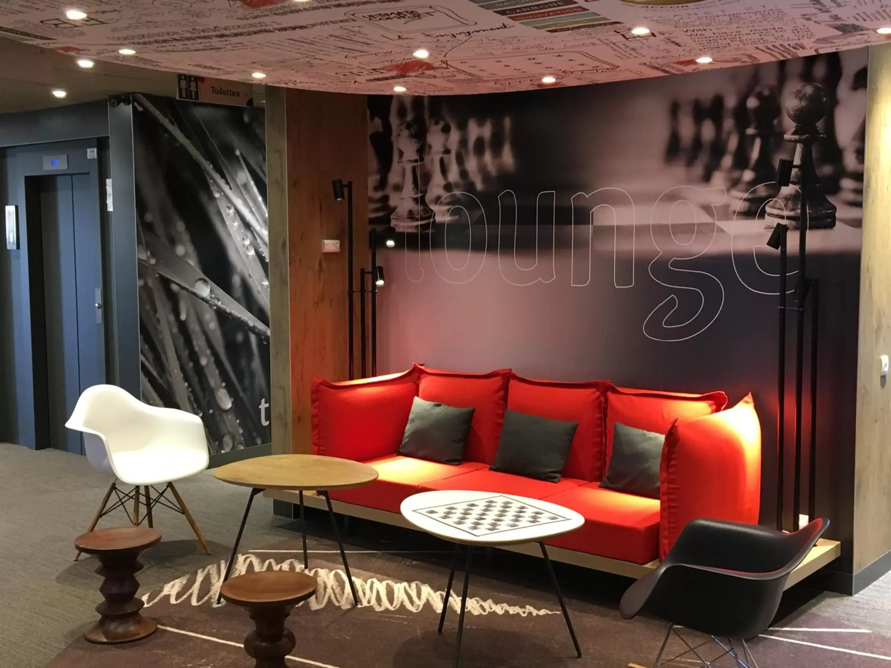 Lounge or bar in ibis Toulouse Pont Jumeaux