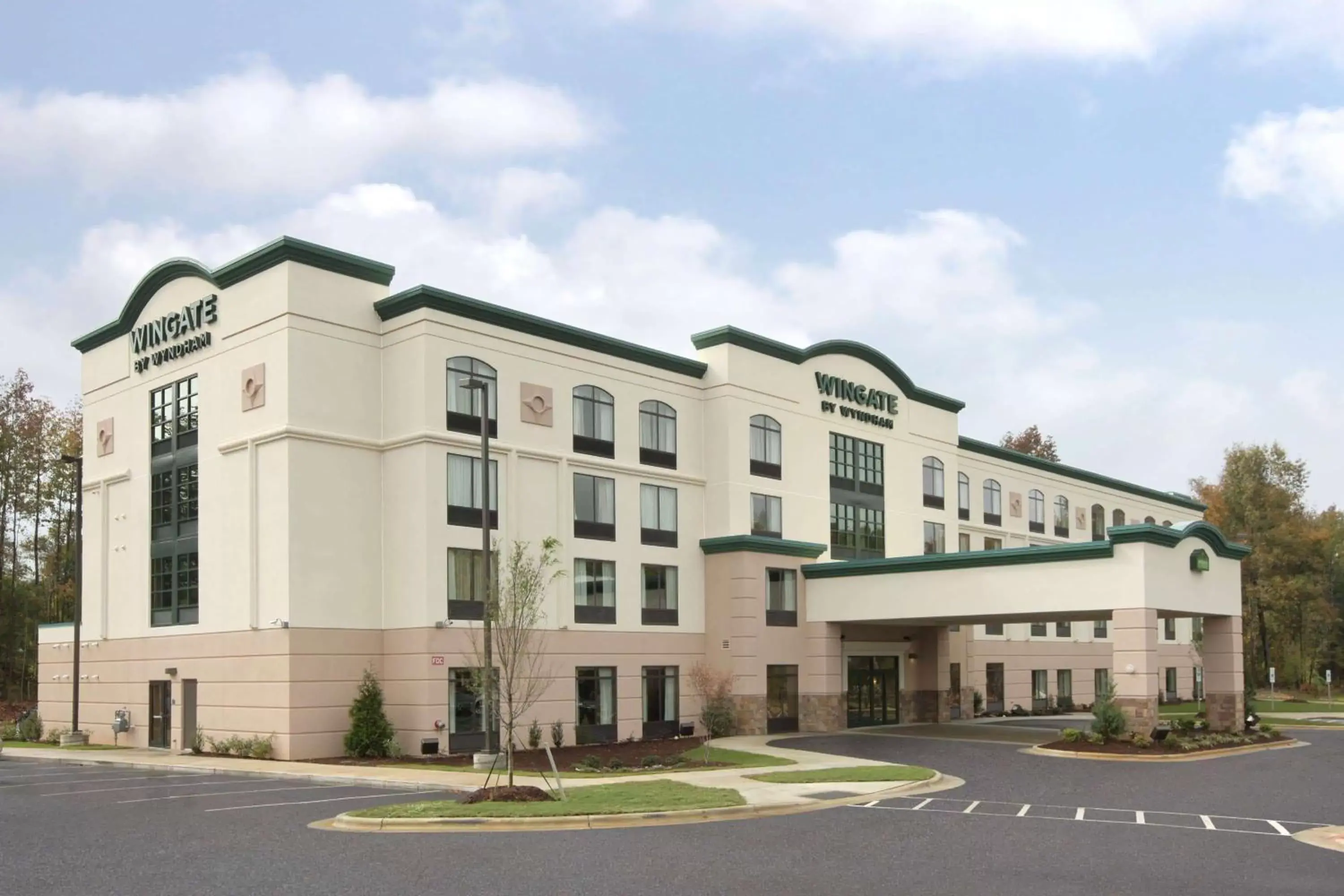 Property Building in Wingate by Wyndham State Arena Raleigh/Cary Hotel