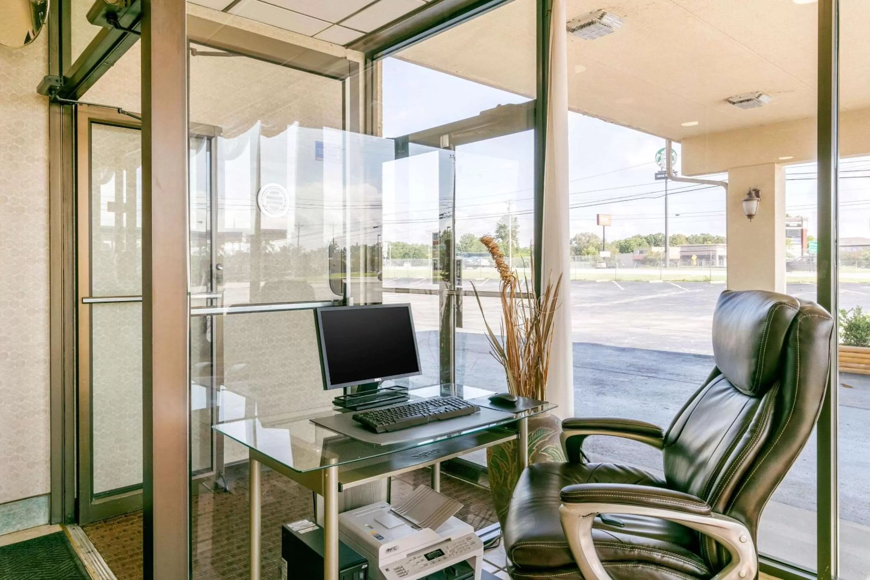 On site in Quality Inn Manchester near Arnold AFB