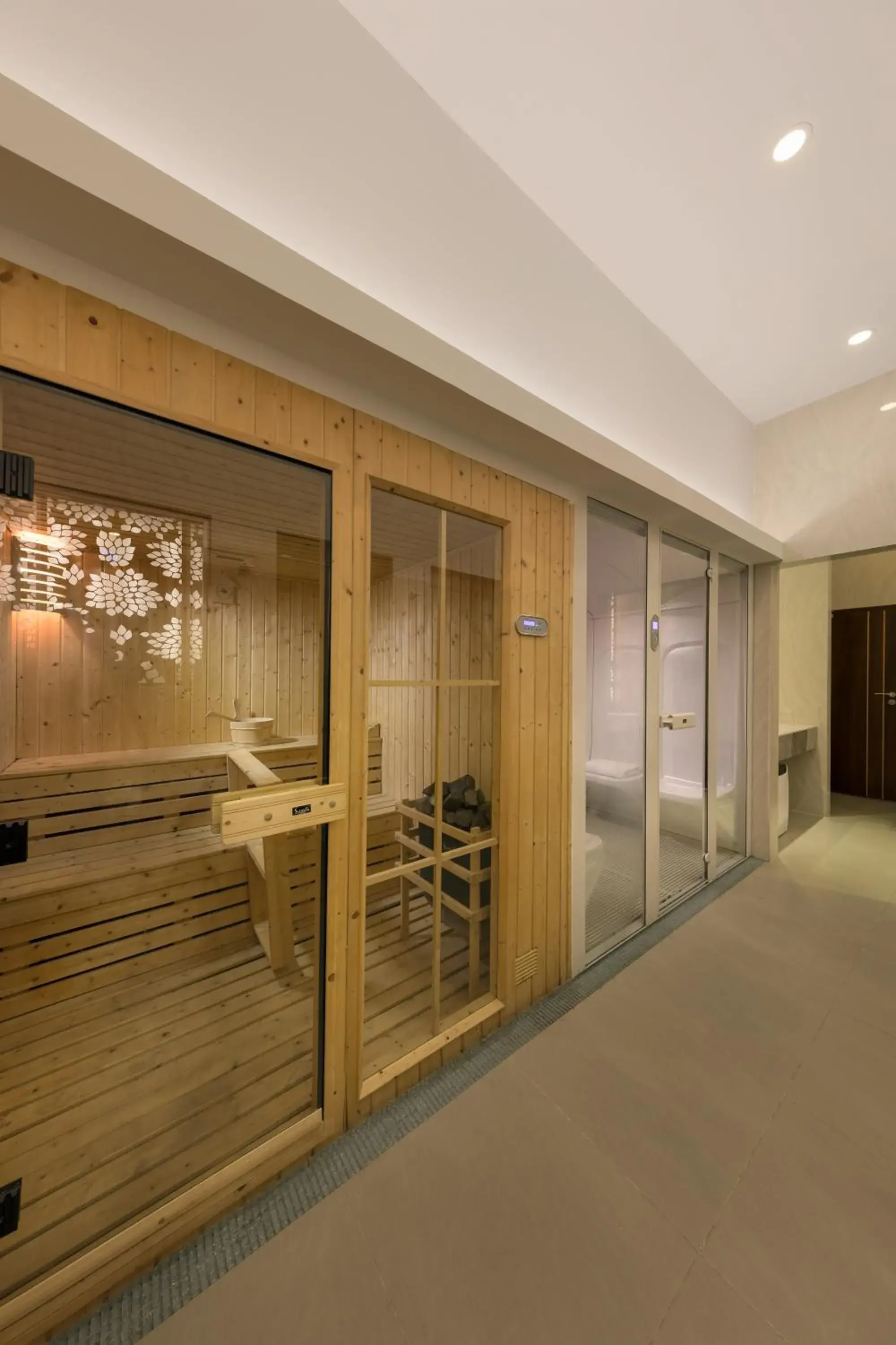 Sauna in Best Western Green Hill Hotel