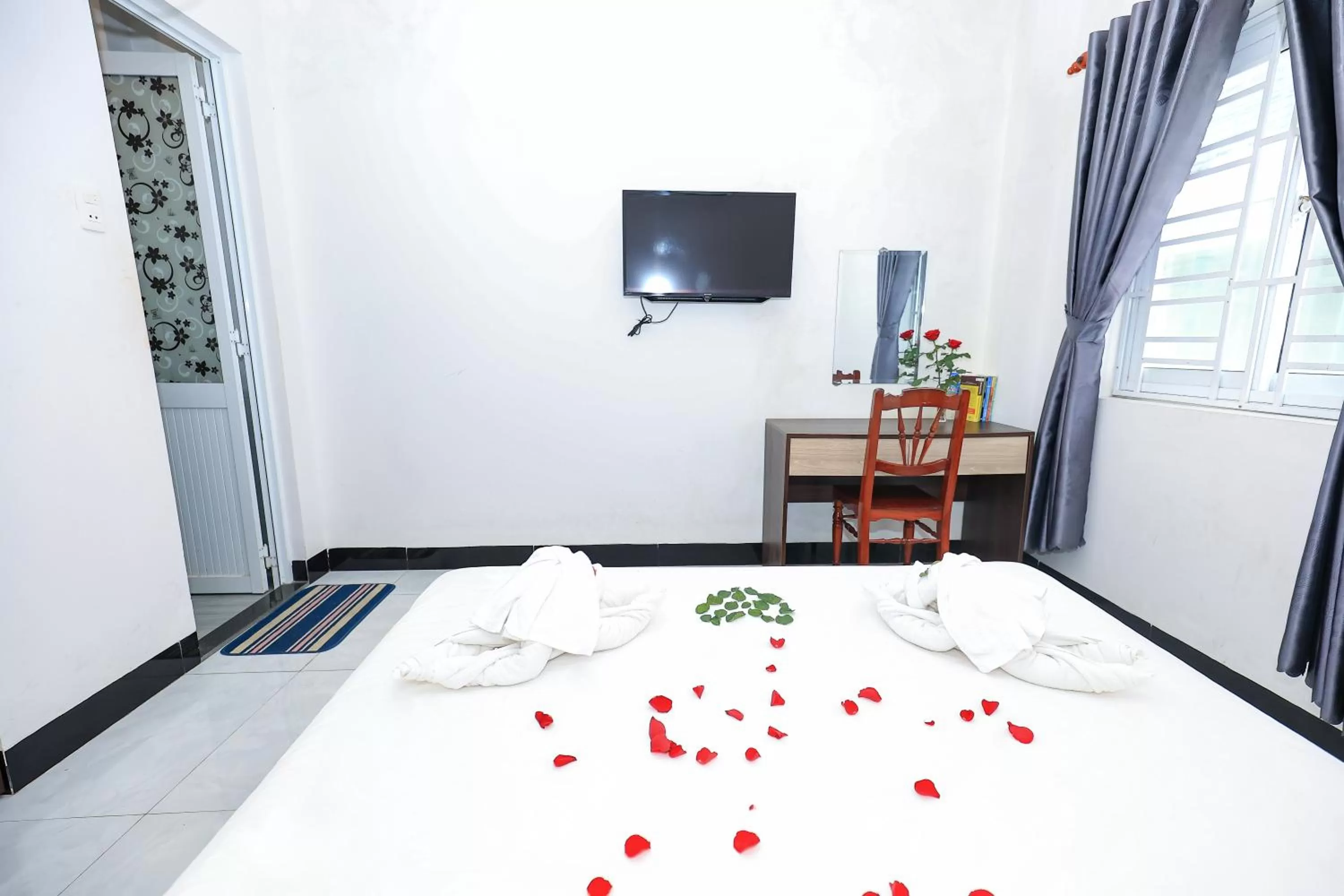 hair dresser, Bed in Ciao Hồng Phúc Hotel