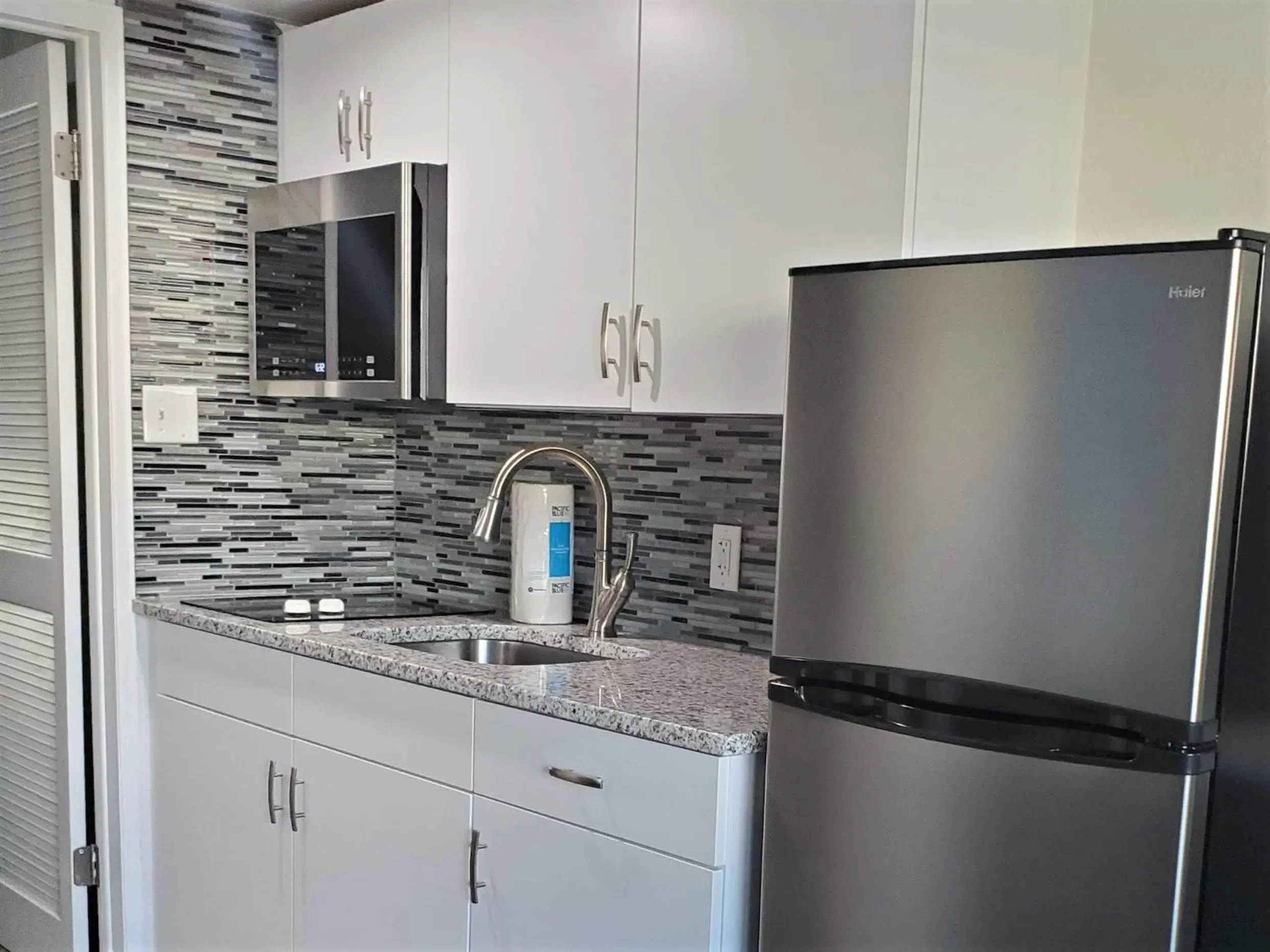 Kitchen or kitchenette, Kitchen/Kitchenette in Esplanade Suites - A Sundance Vacations Property
