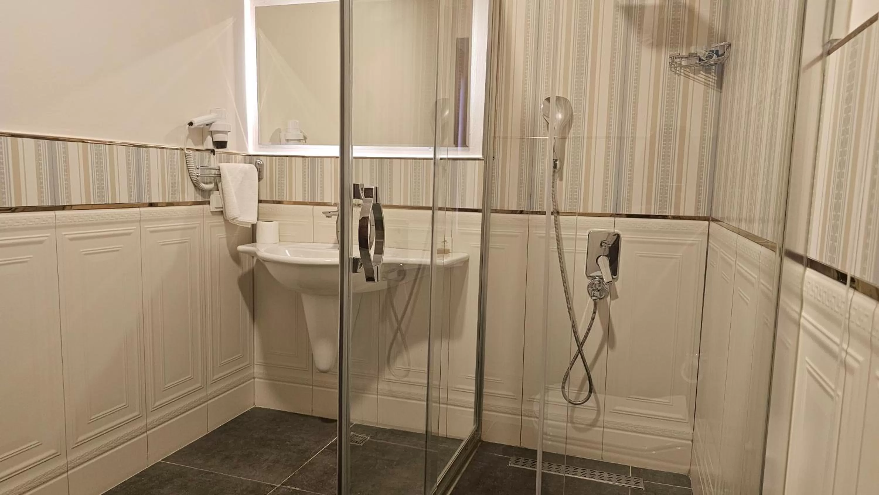 Bathroom in Otantik Hotel & Spa