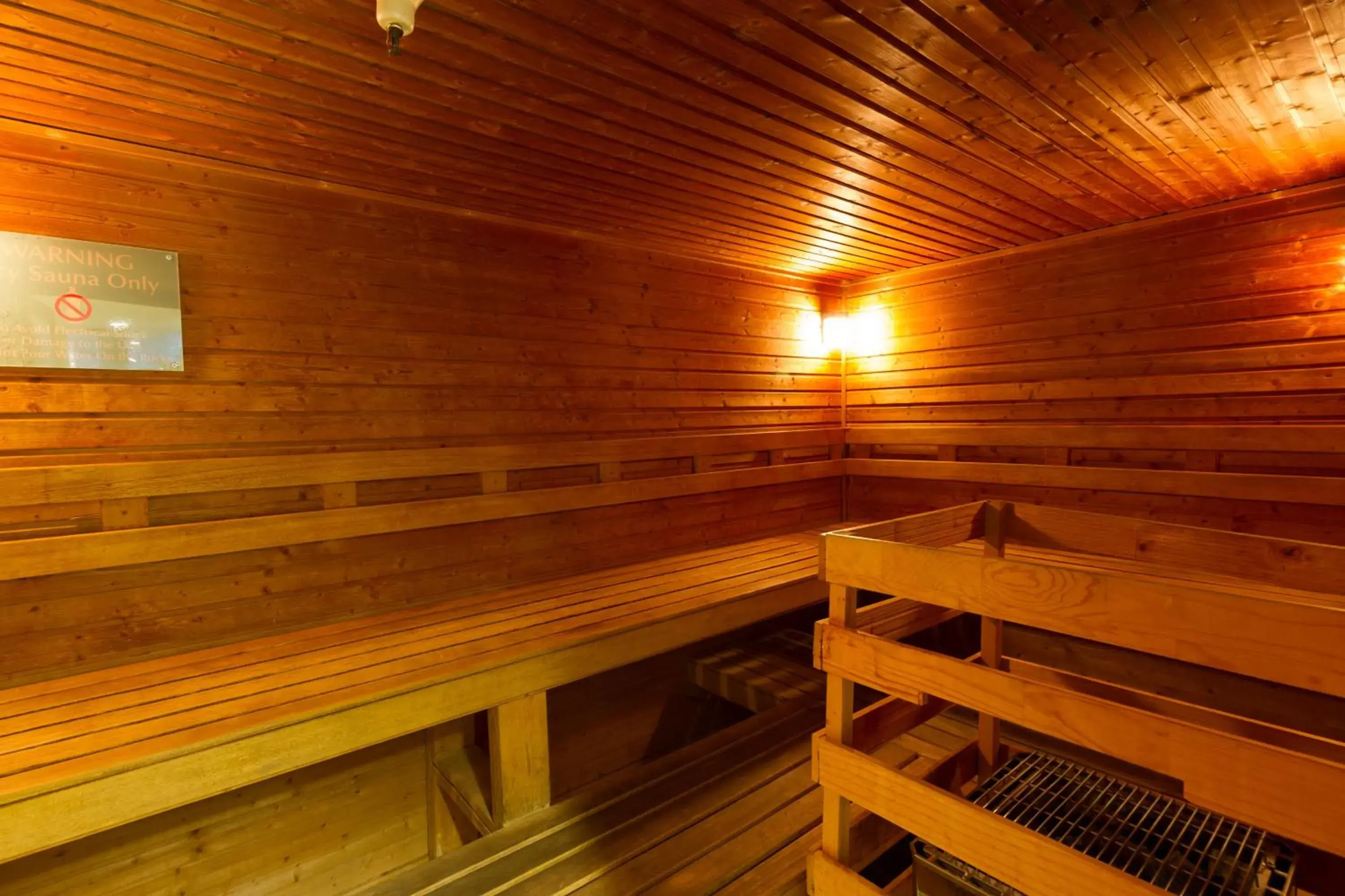 Sauna in Grand Pacific Palisades Resort