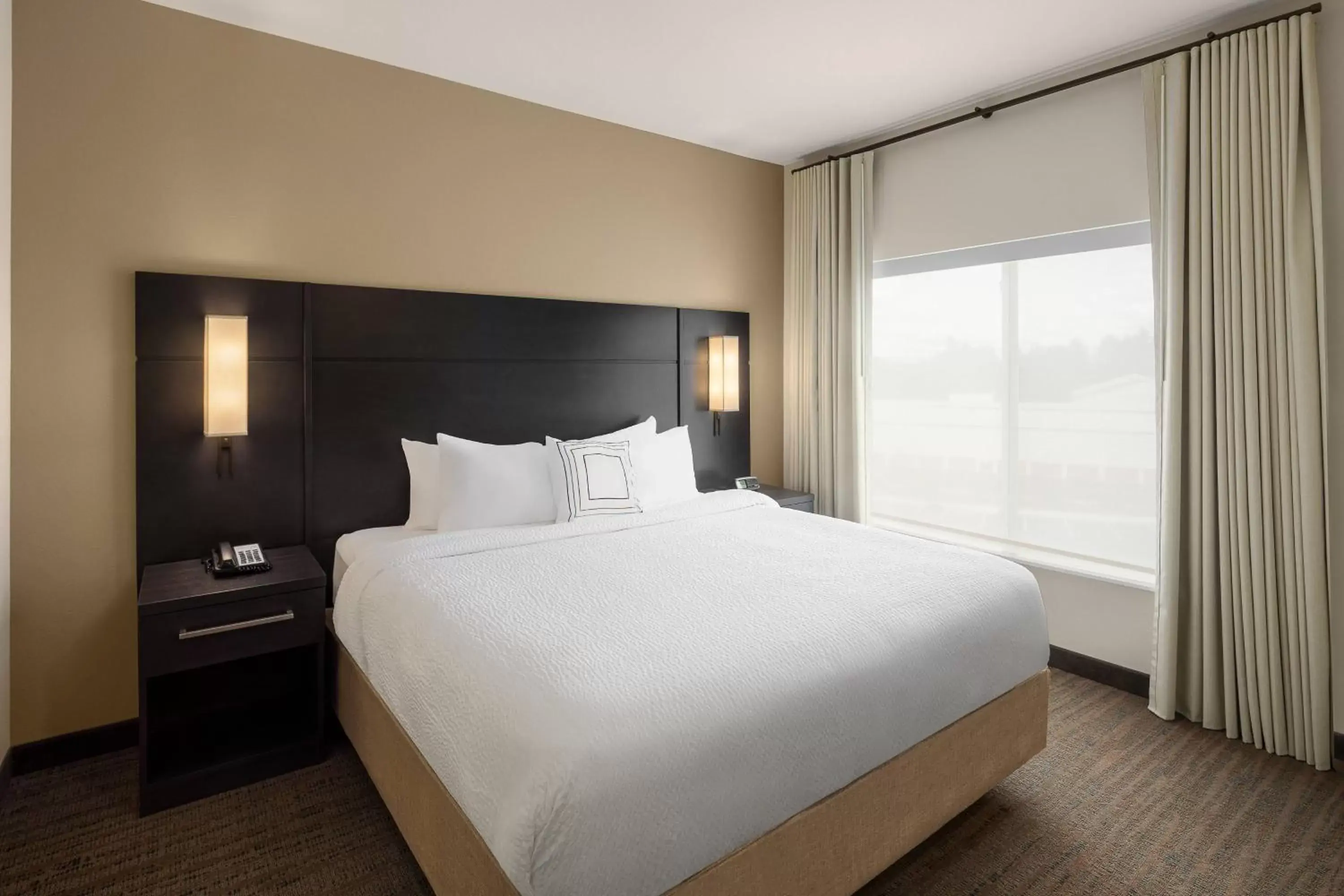 Bedroom, Bed in Residence Inn by Marriott Portland Vancouver