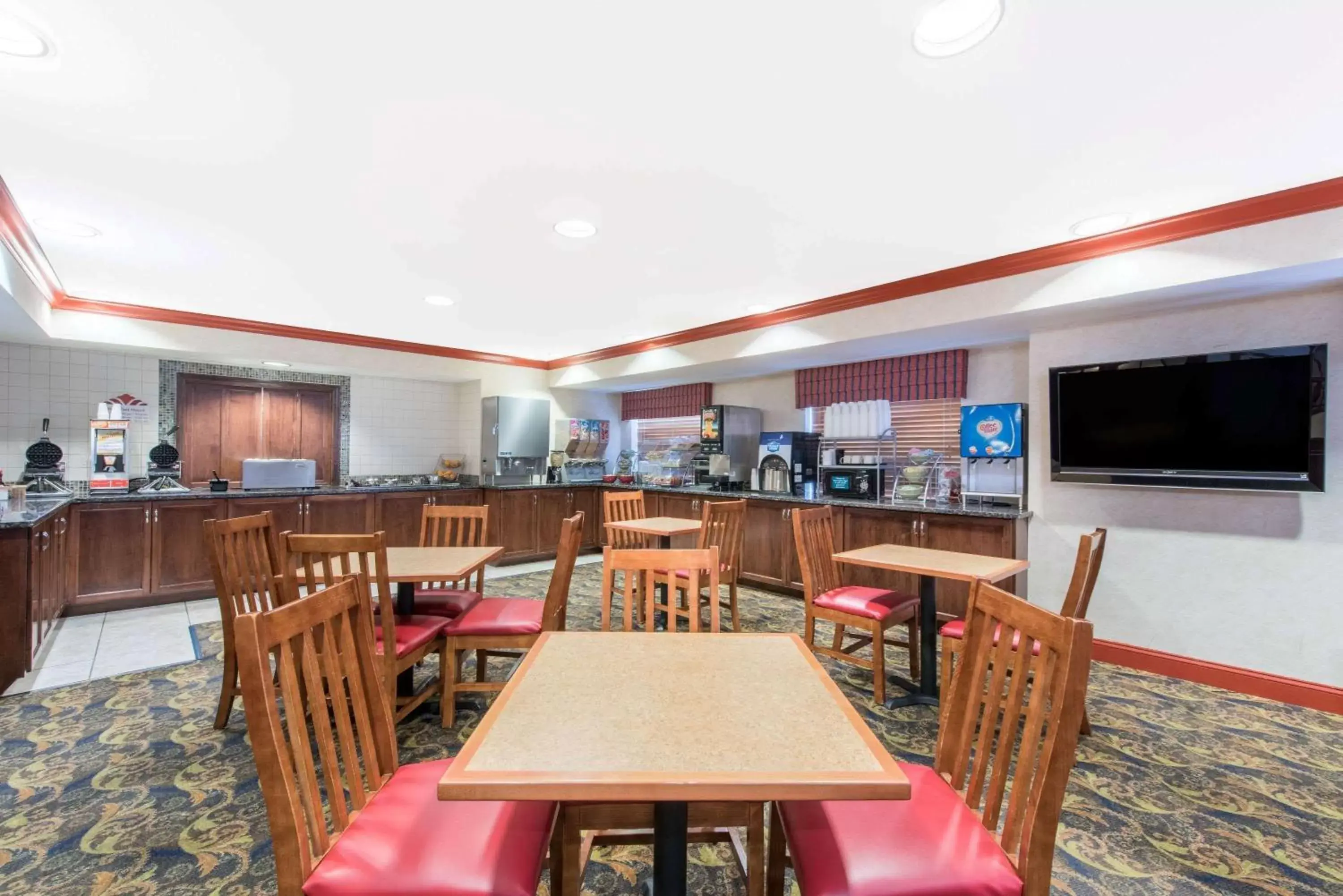 Restaurant/Places to Eat in Hawthorn Suites by Wyndham Lancaster