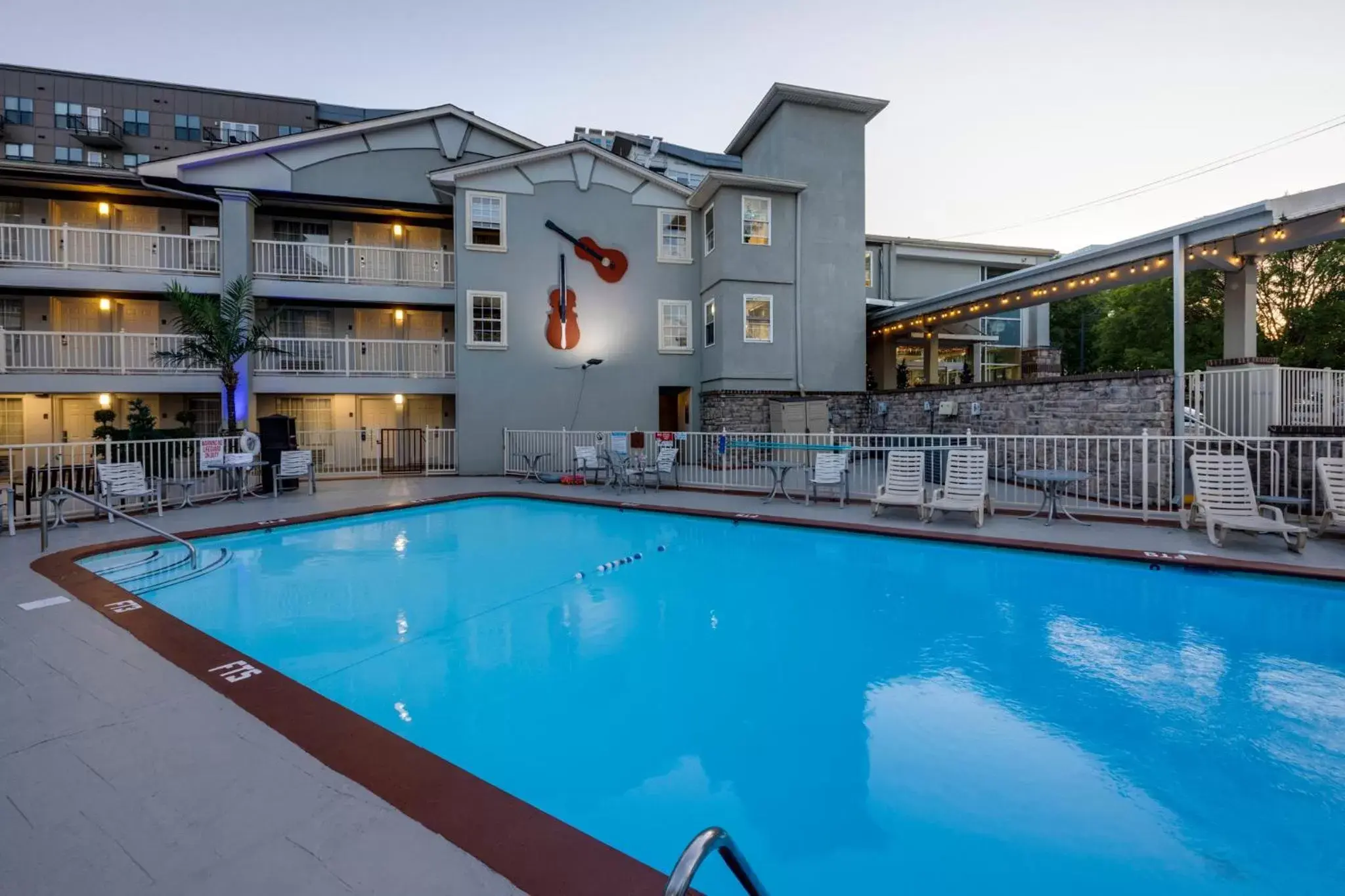 Swimming Pool in Comfort Inn Downtown Nashville - Music City Center