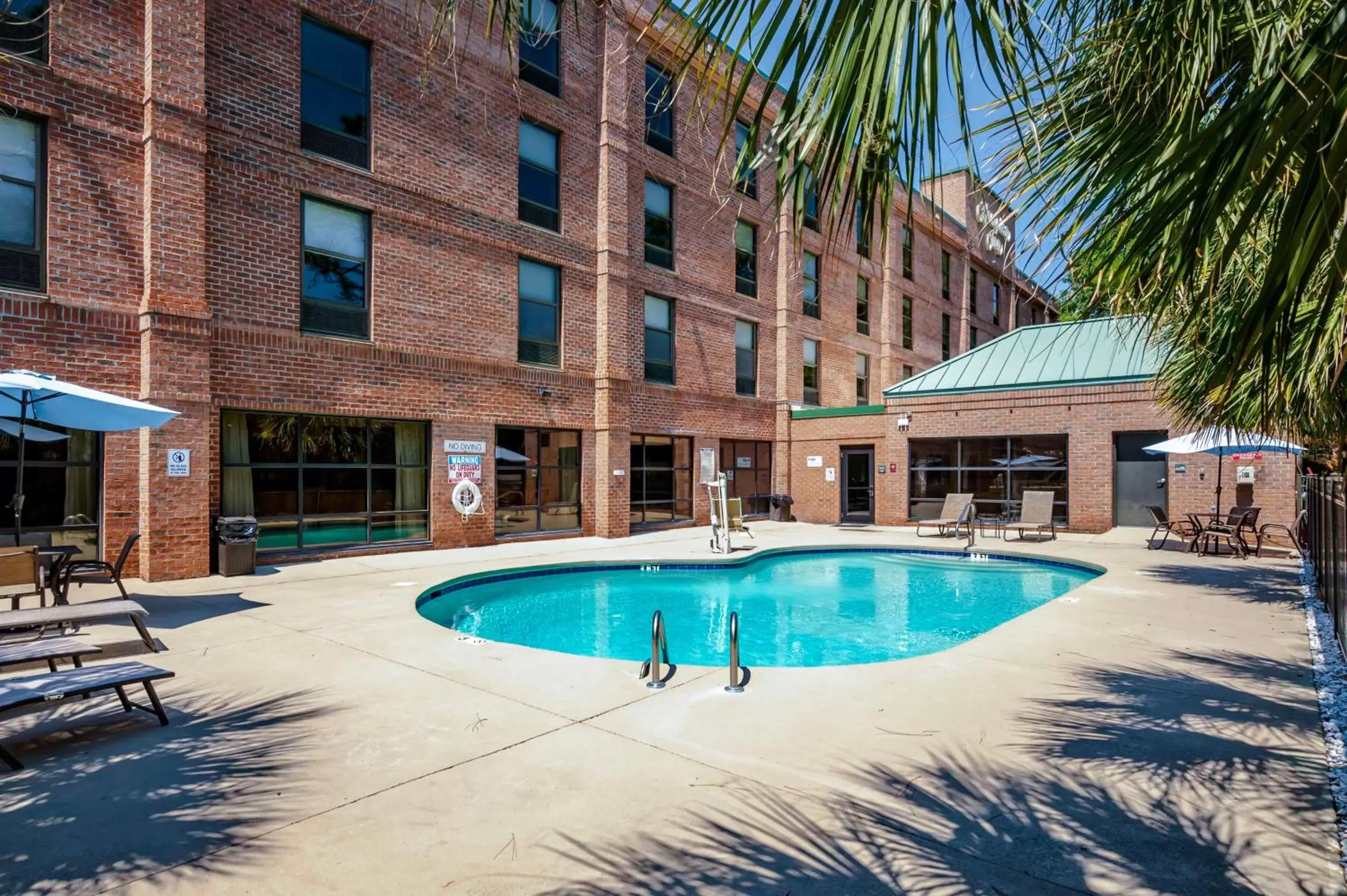 Pool view, Swimming Pool in Hampton Inn Wilmington-Medical Park