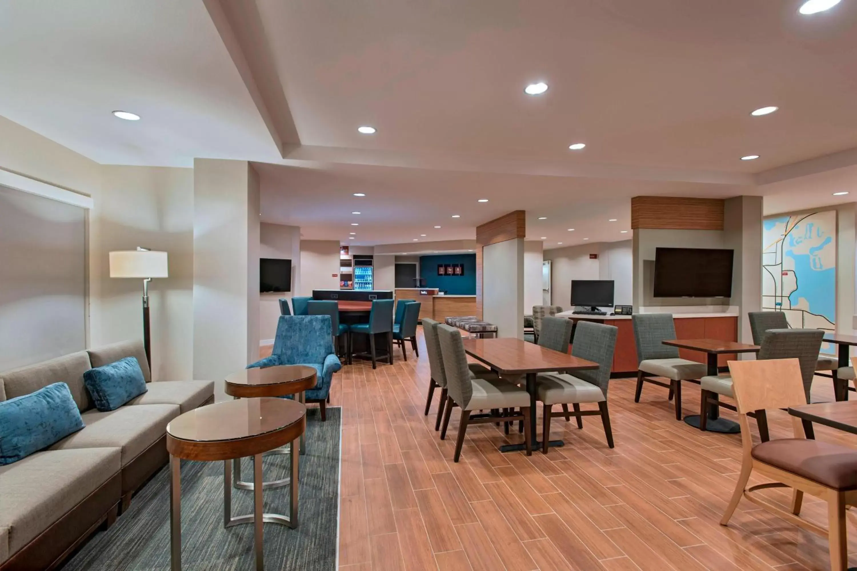 Lobby or reception, Restaurant/Places to Eat in TownePlace Suites by Marriott Lakeland