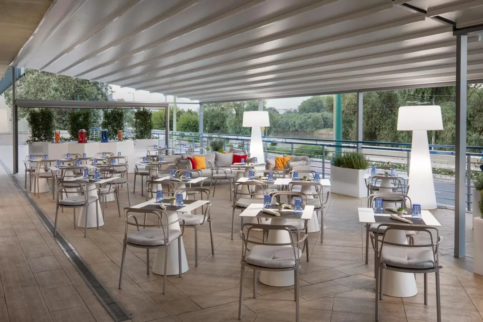 Balcony/Terrace, Restaurant/Places to Eat in Novotel Szeged