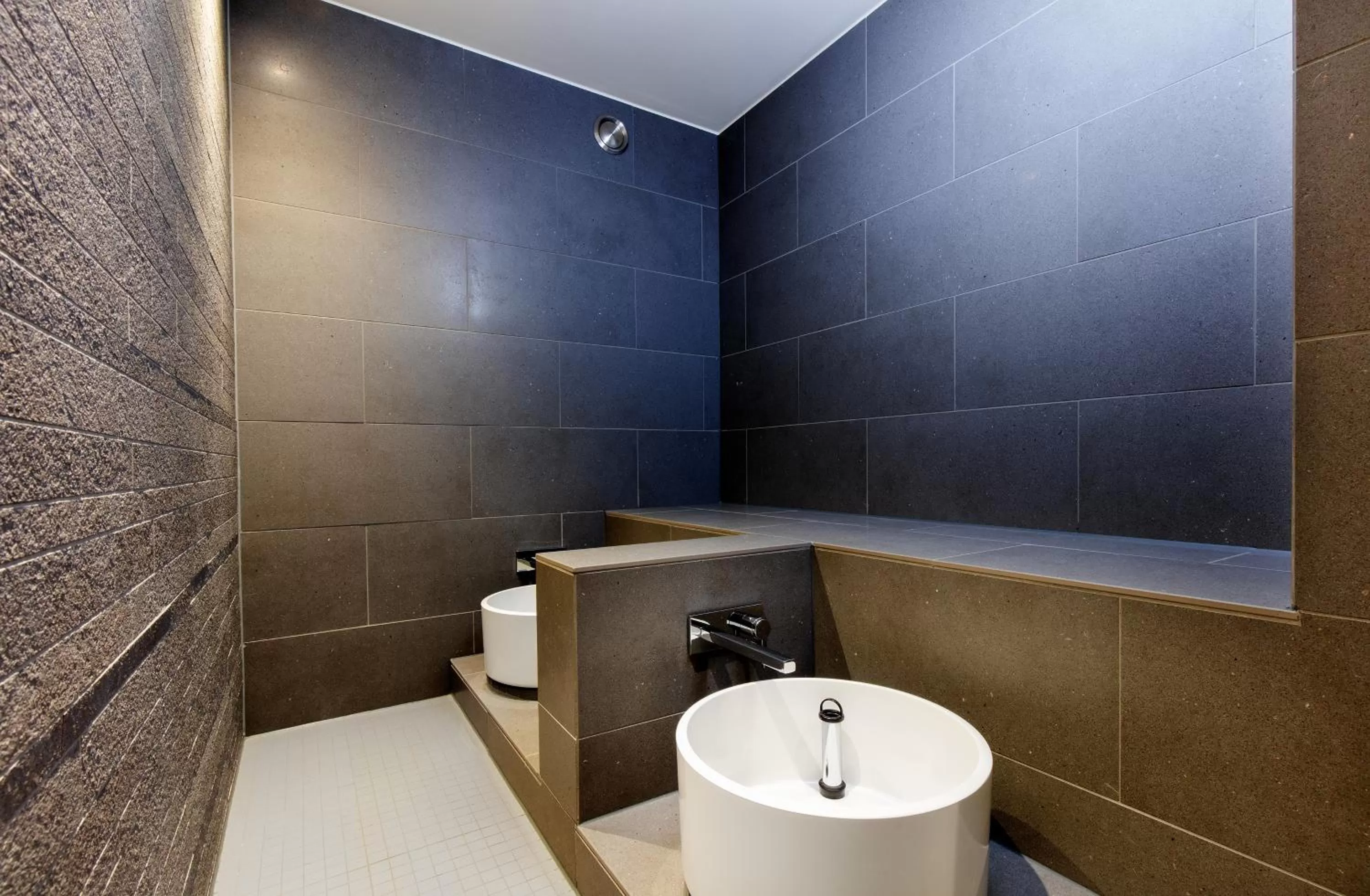 Spa and wellness centre/facilities in Hotel Kreuz by b-smart