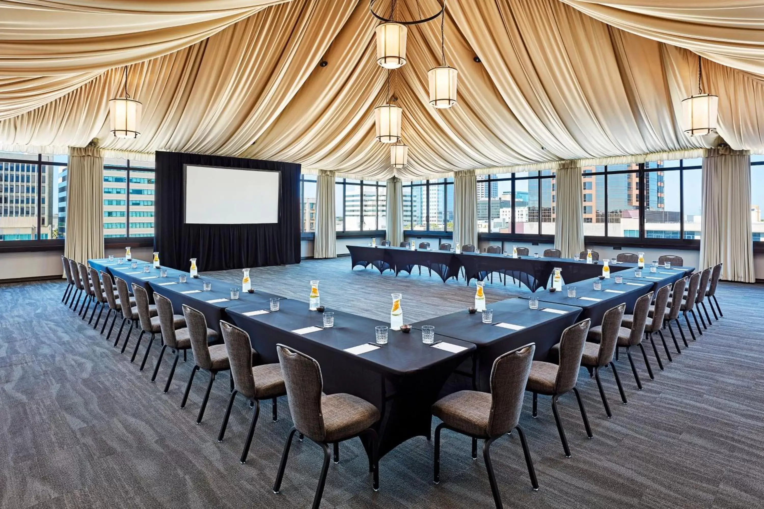 Meeting/conference room in The Citizen Hotel, Autograph Collection