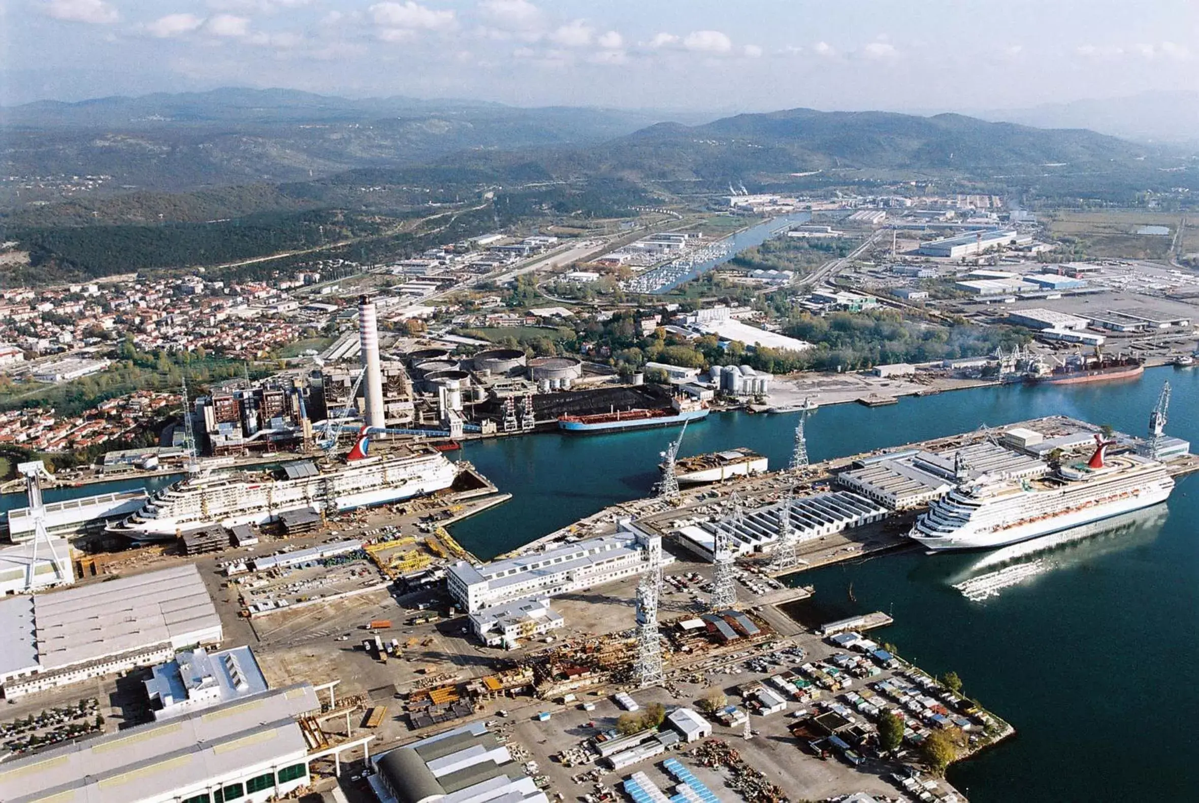 On site, Bird's-eye View in Nuovo Albergo Operai