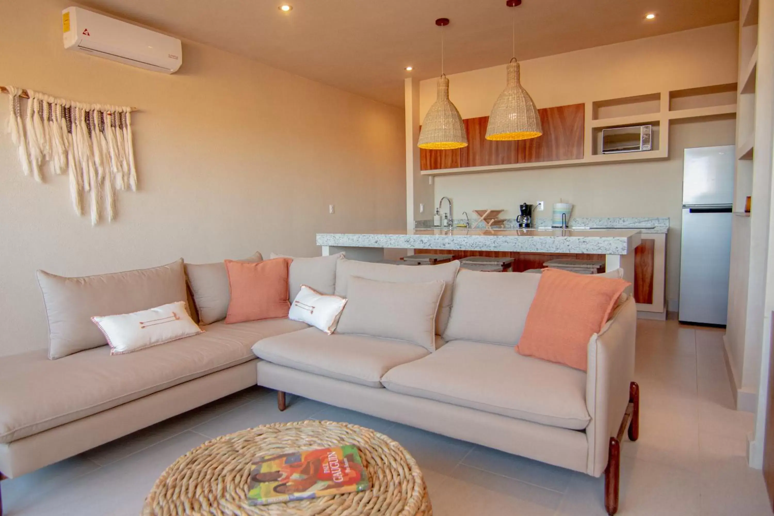 Kitchen or kitchenette, Seating Area in Evamar San Carlos