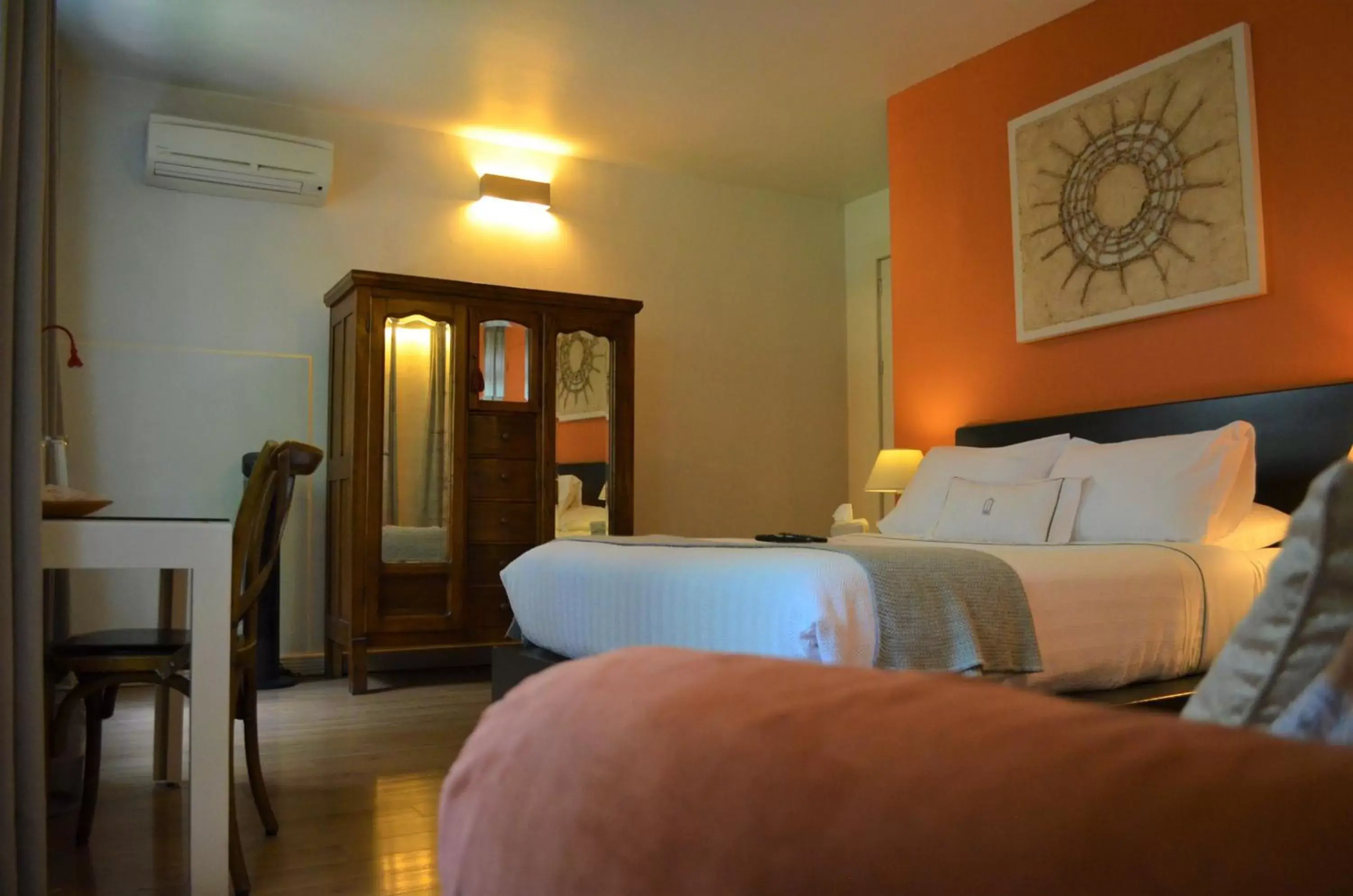 Photo of the whole room, Bed in Hotel Villa Condesa
