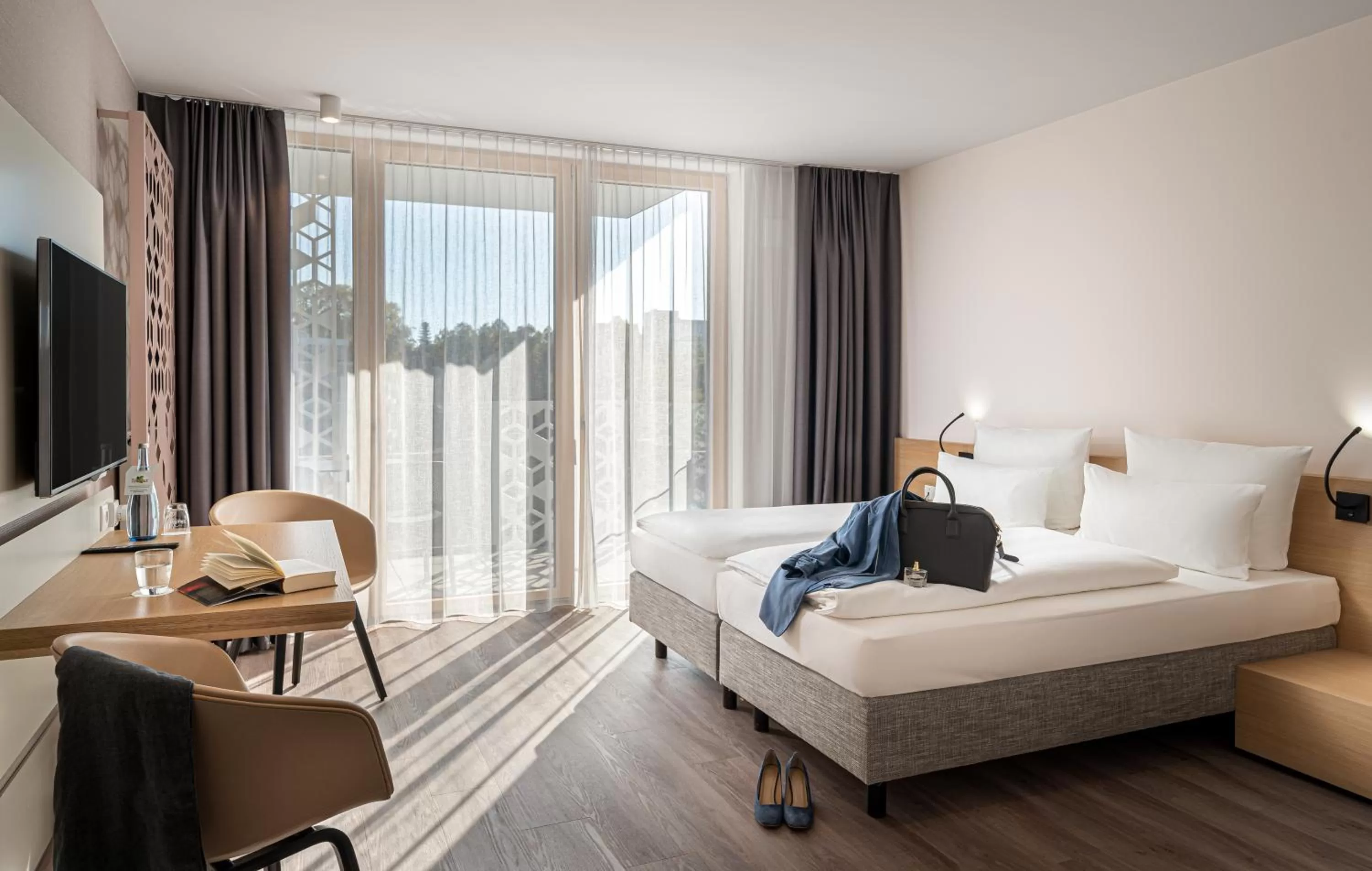 Photo of the whole room, Bed in Saline1822