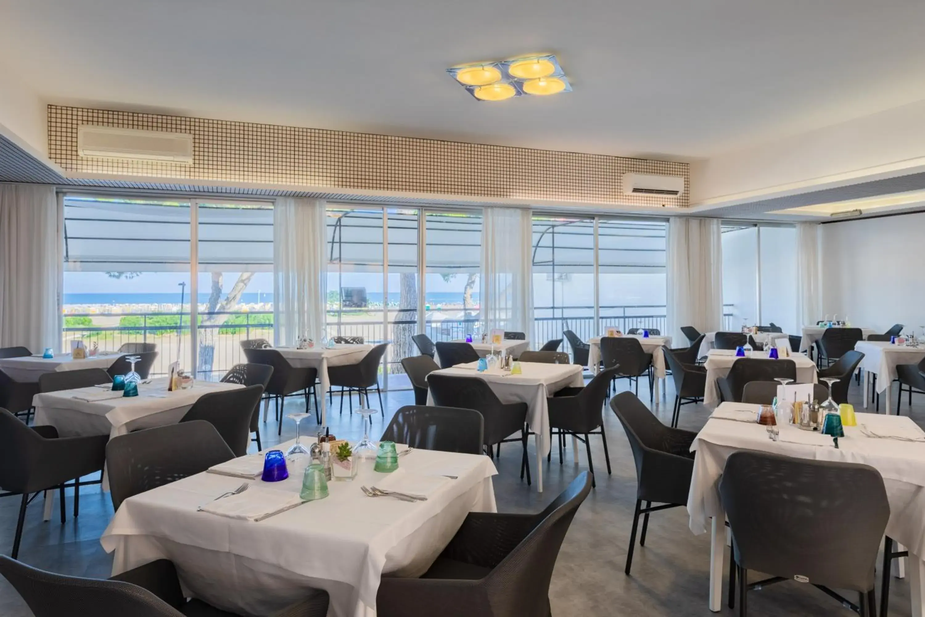 Restaurant/Places to Eat in Marina Palace Hotel 4 stelle S