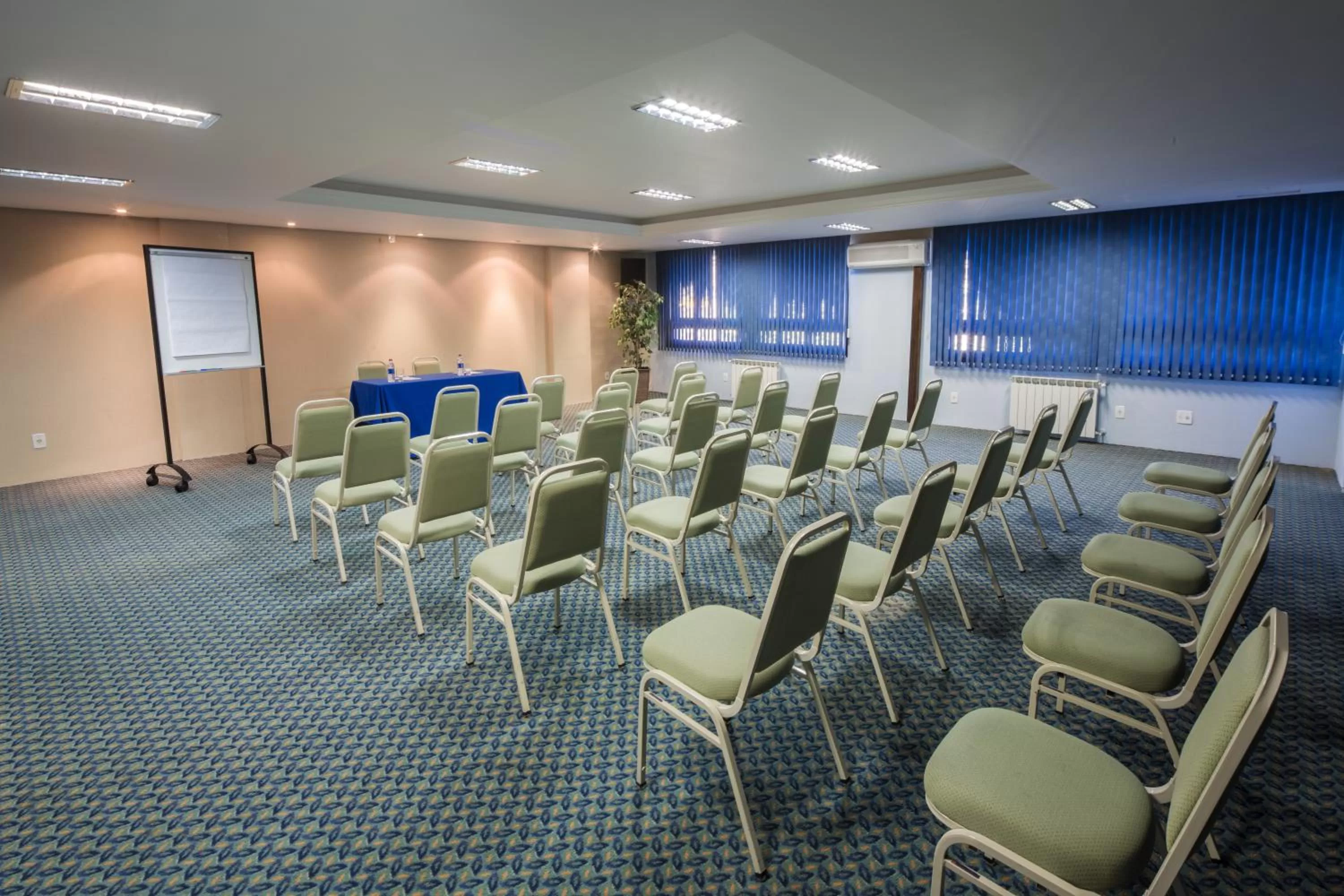Meeting/conference room in Hotel Serra Nevada