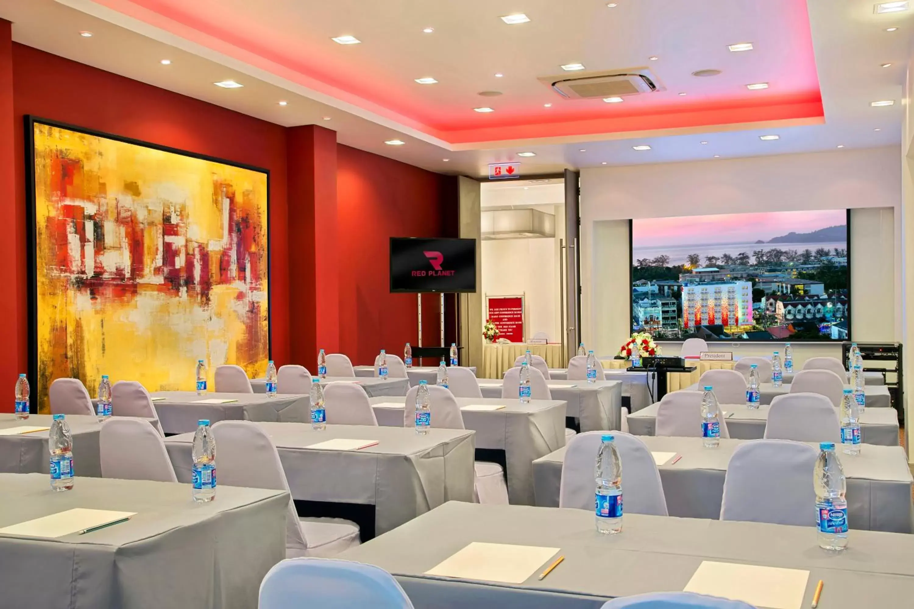 Meeting/conference room, Restaurant/Places to Eat in Red Planet Hat Yai SHA extra plus