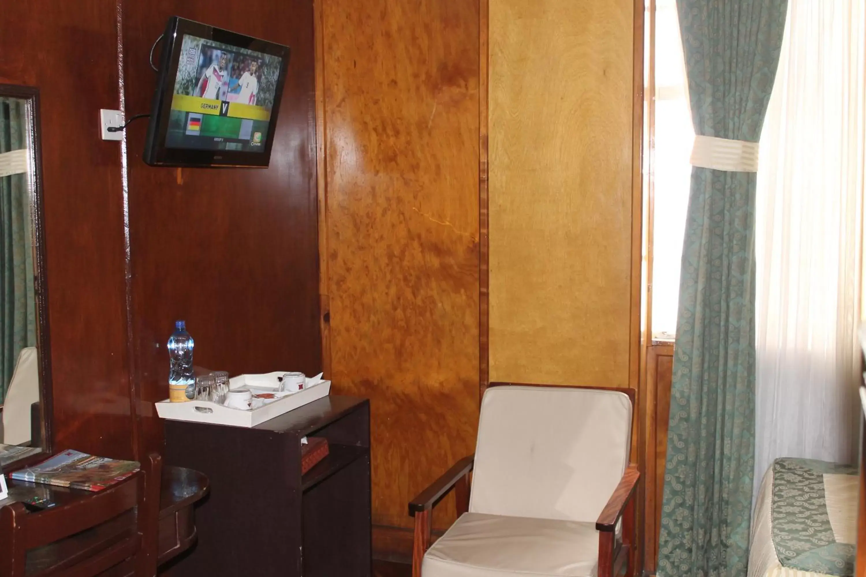 Bed in The Oakwood Hotel Bed in The Oakwood Hotel