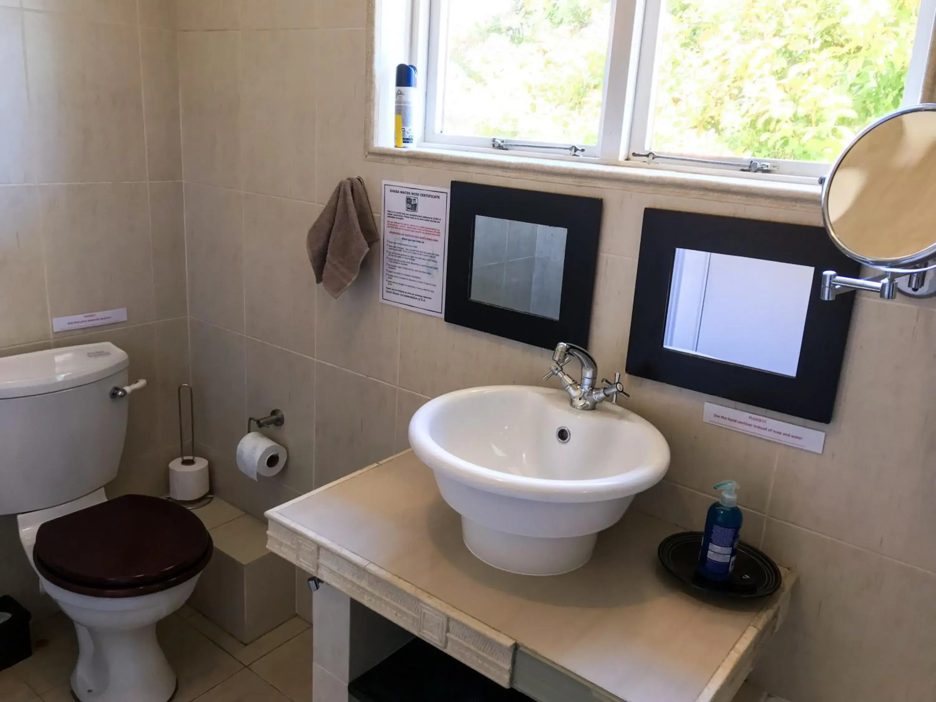 Bathroom in Applegarth B&B and Self-Catering Studios