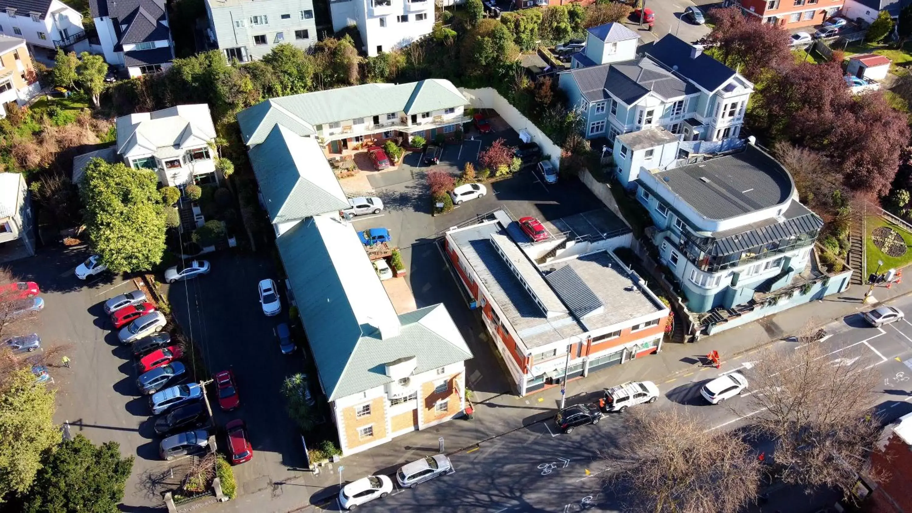 Bird's eye view, Bird's-eye View in Alexis Motor Lodge