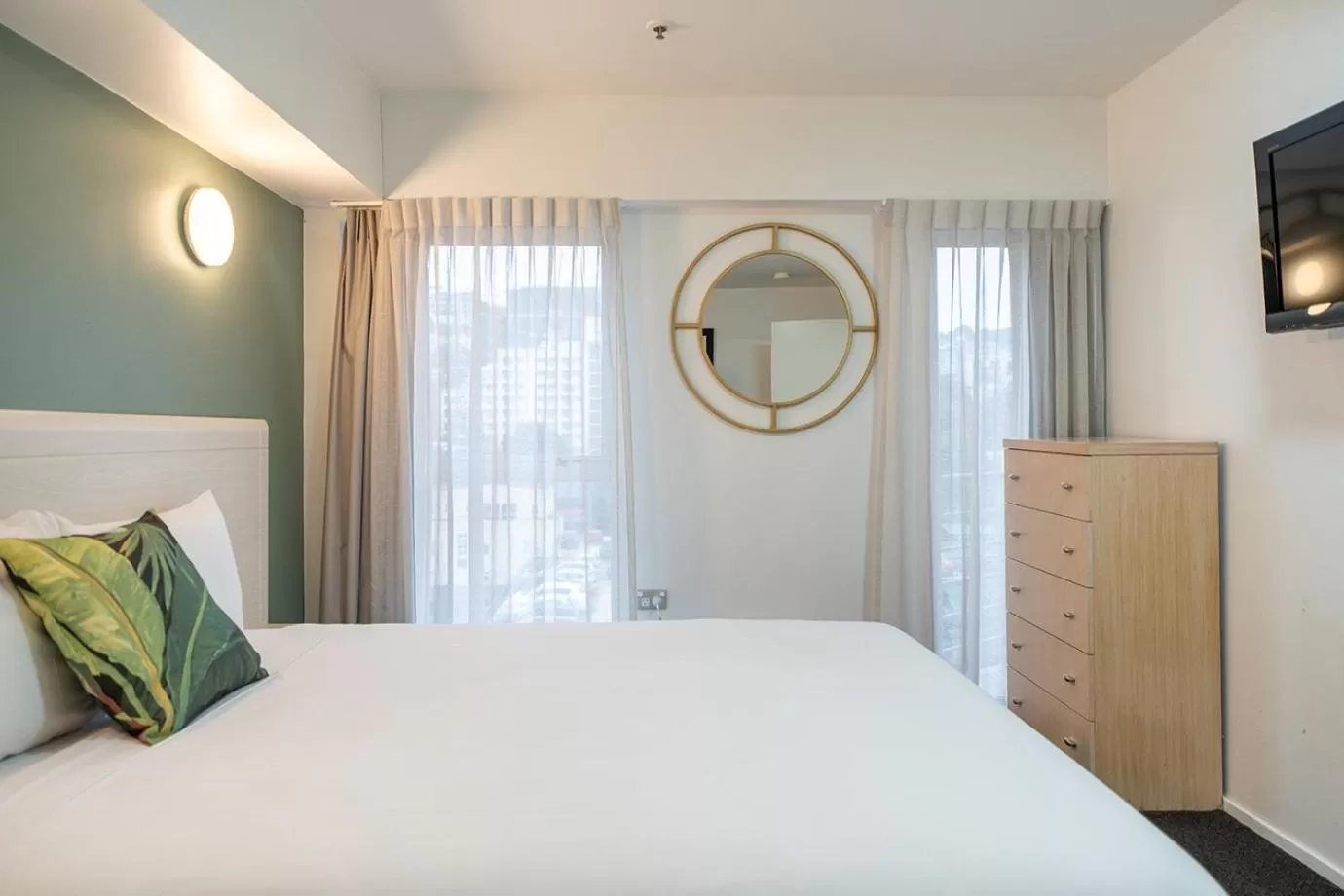 Bedroom, Bed in Mercure Wellington Central City Hotel and Apartments