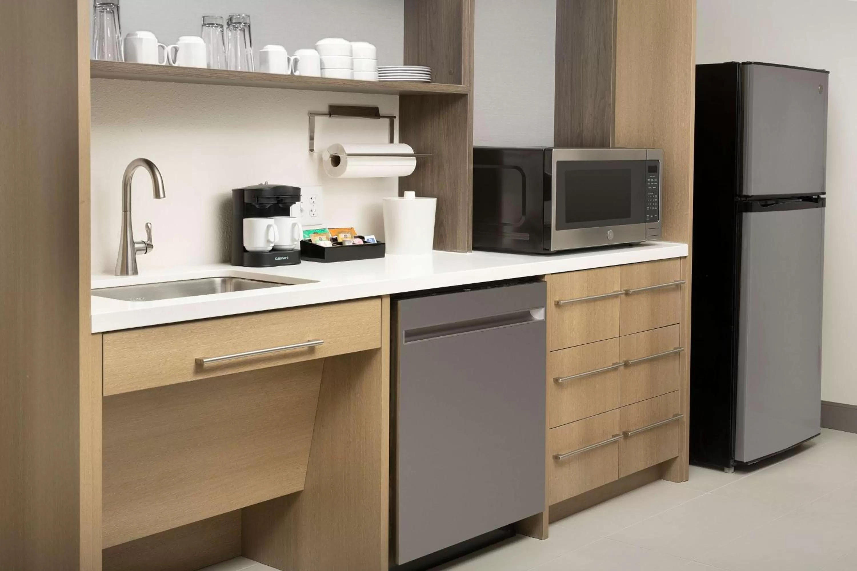 Kitchen or kitchenette in Home2 Suites By Hilton St. Augustine I-95