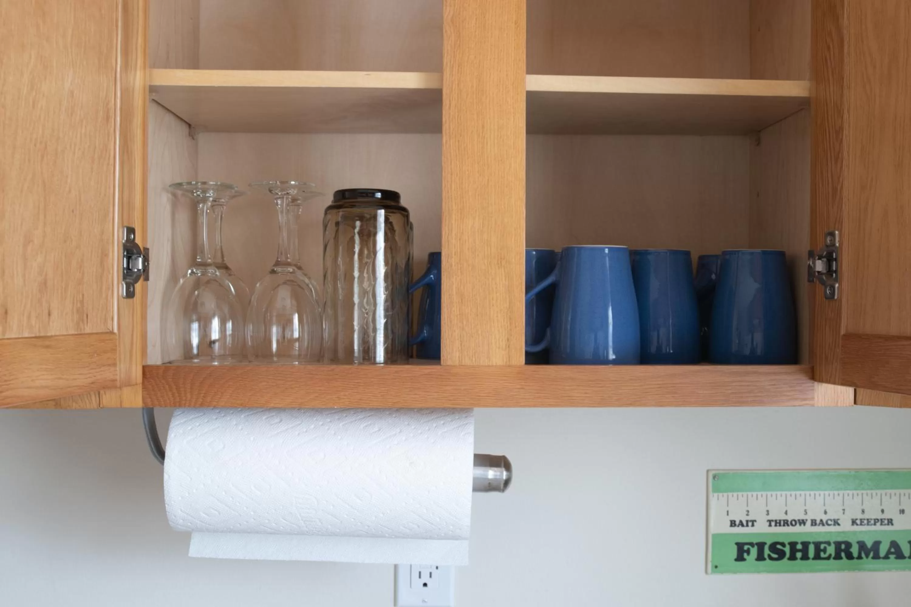 Kitchen or kitchenette in Mt Williamson Motel and Basecamp