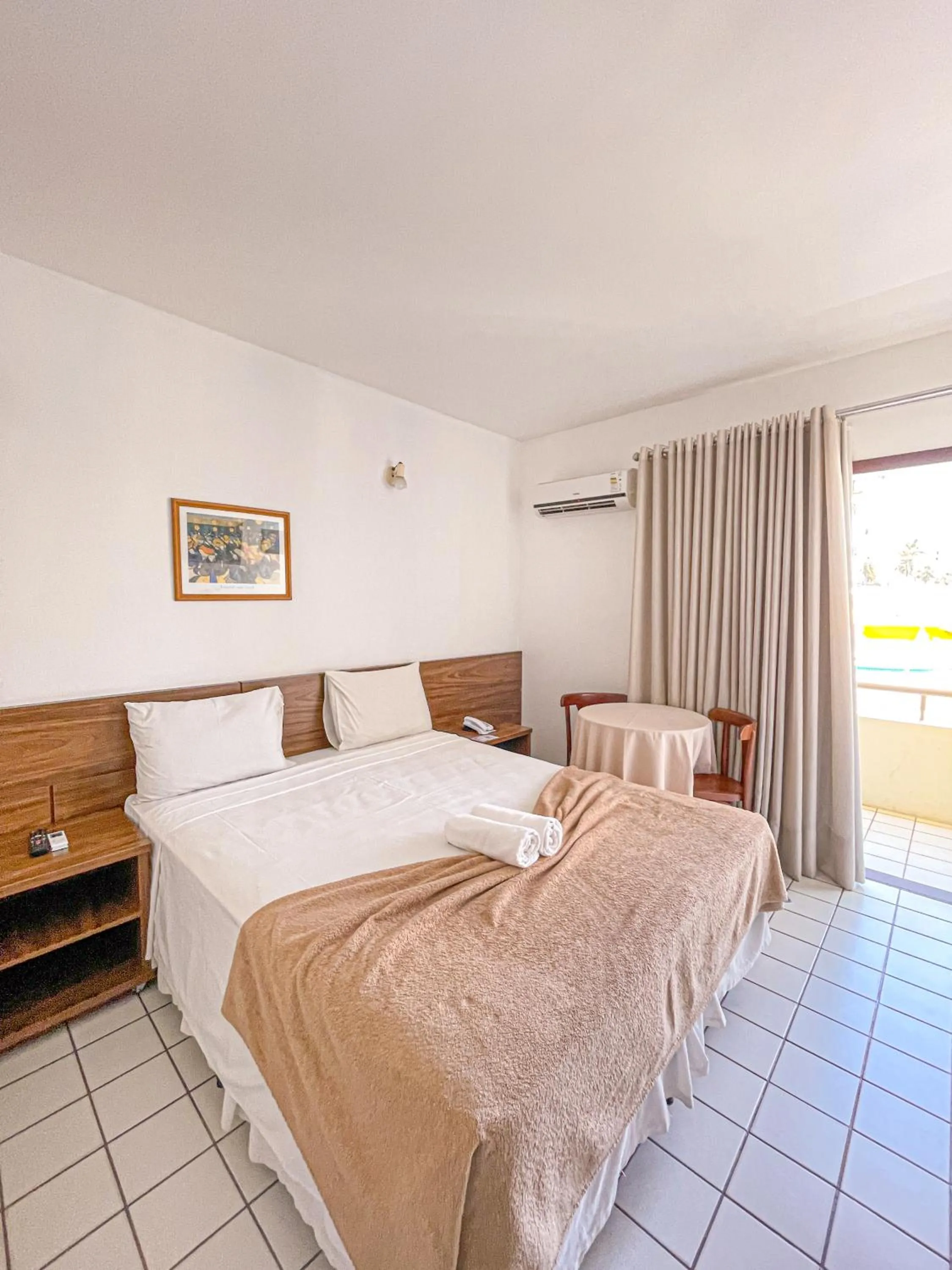 Photo of the whole room, Bed in Sunshine Praia Hotel