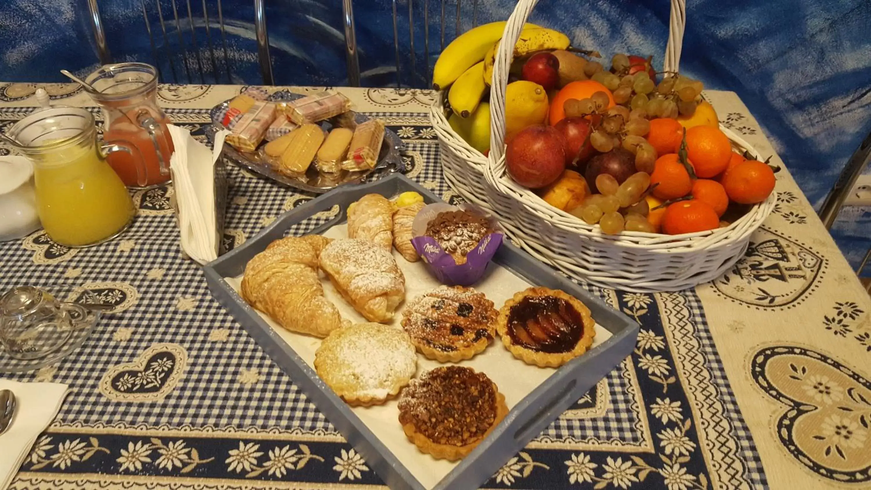 Food in Monteceneri 9 B&b