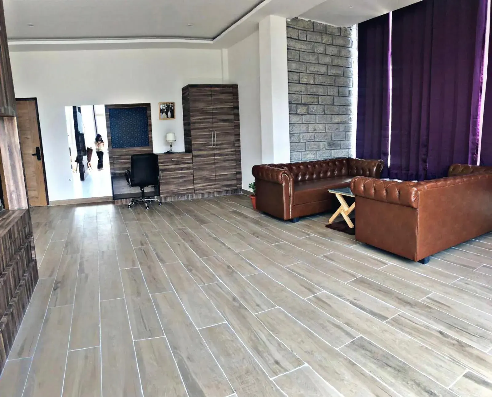 Seating Area in SPT Clarks Inn Mandi